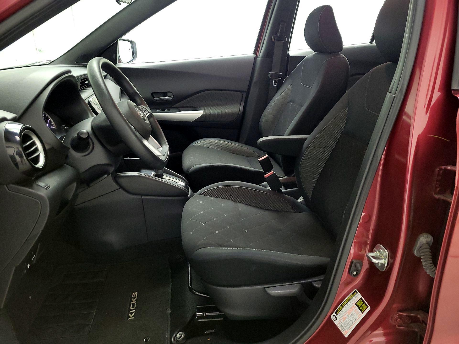 Thumbnail: 2019 Nissan Kicks - 11