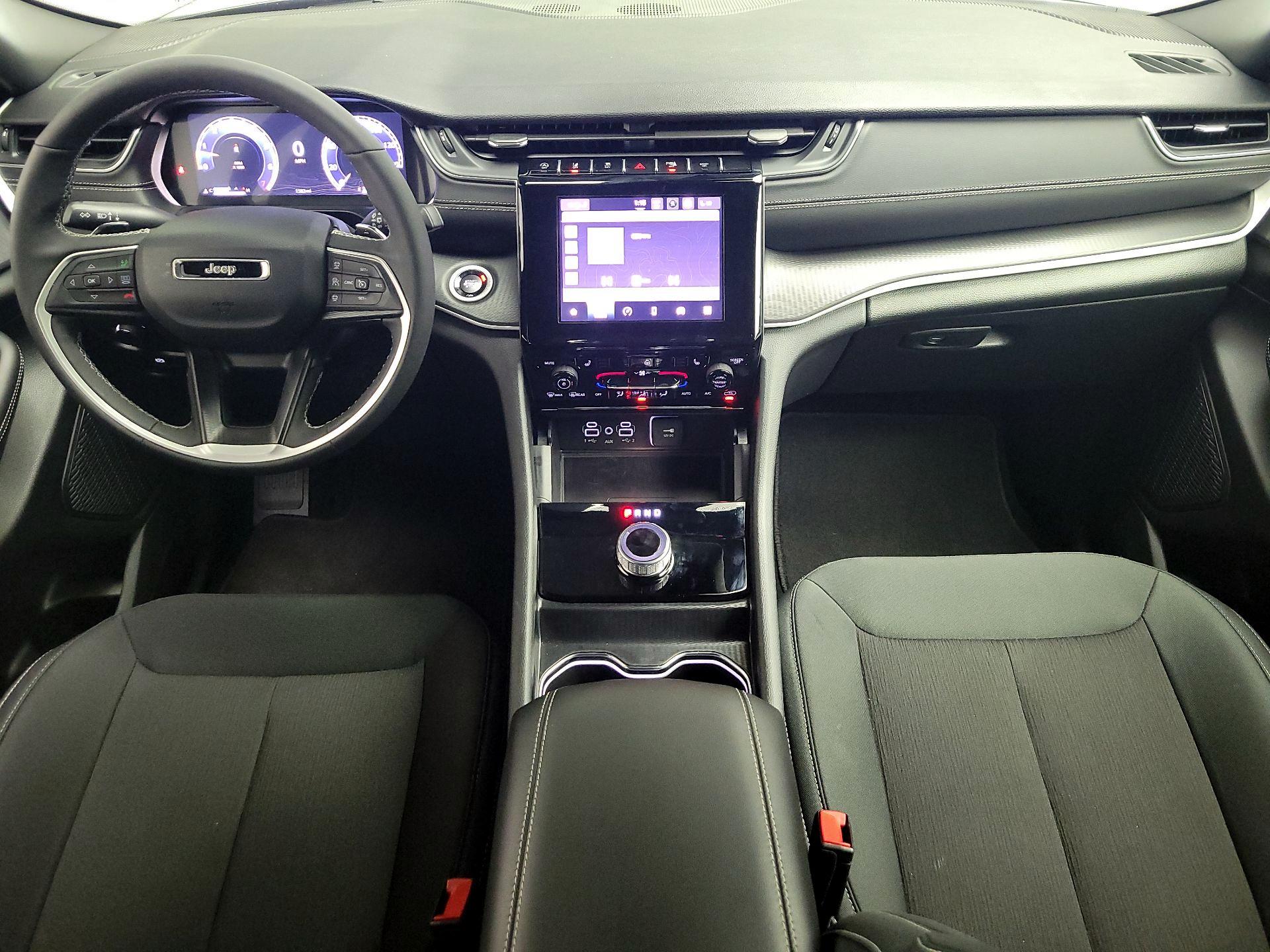 Thumbnail: 2025 Jeep Grand Cherokee - 9