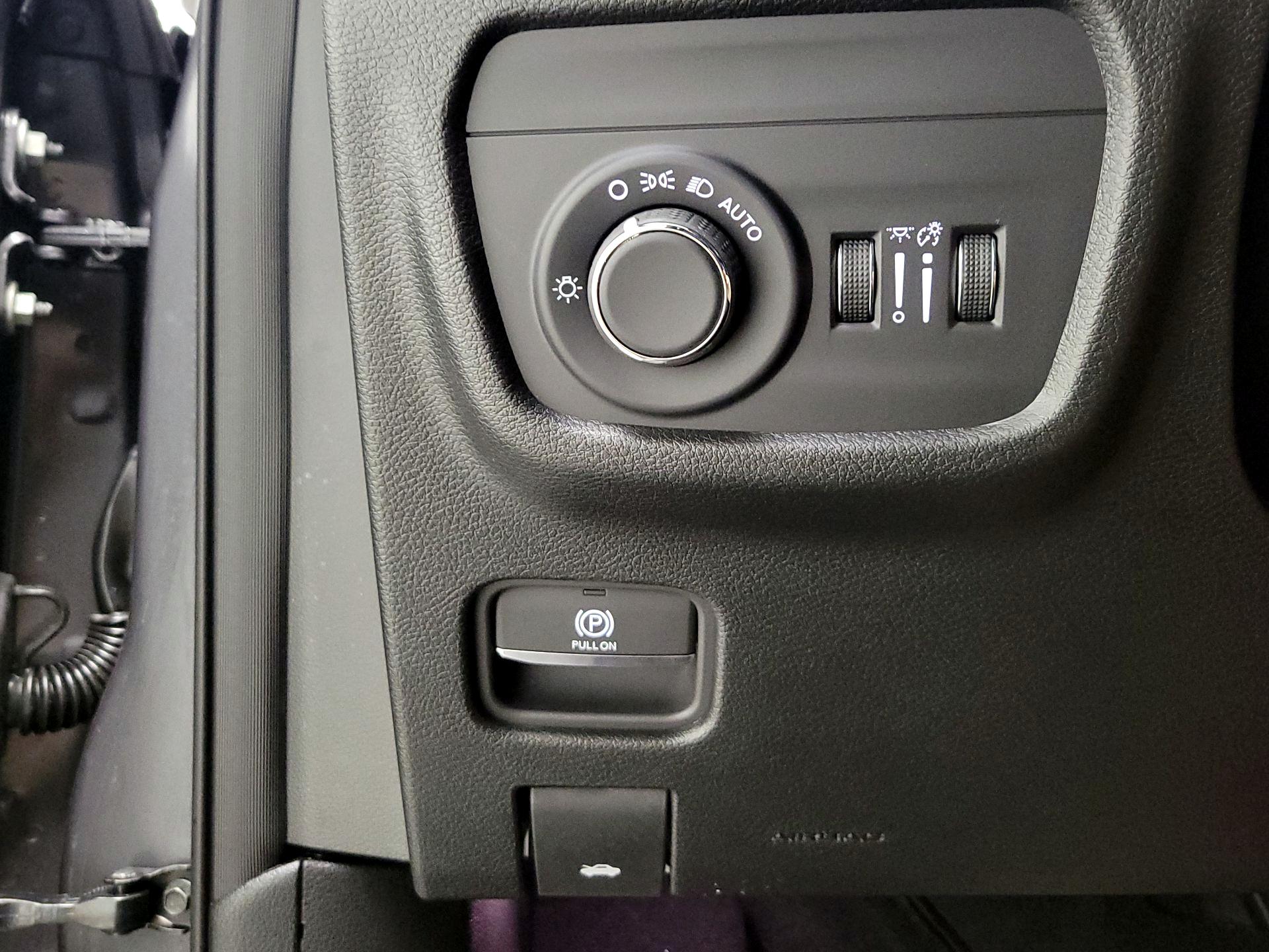 Thumbnail: 2025 Jeep Grand Cherokee - 13