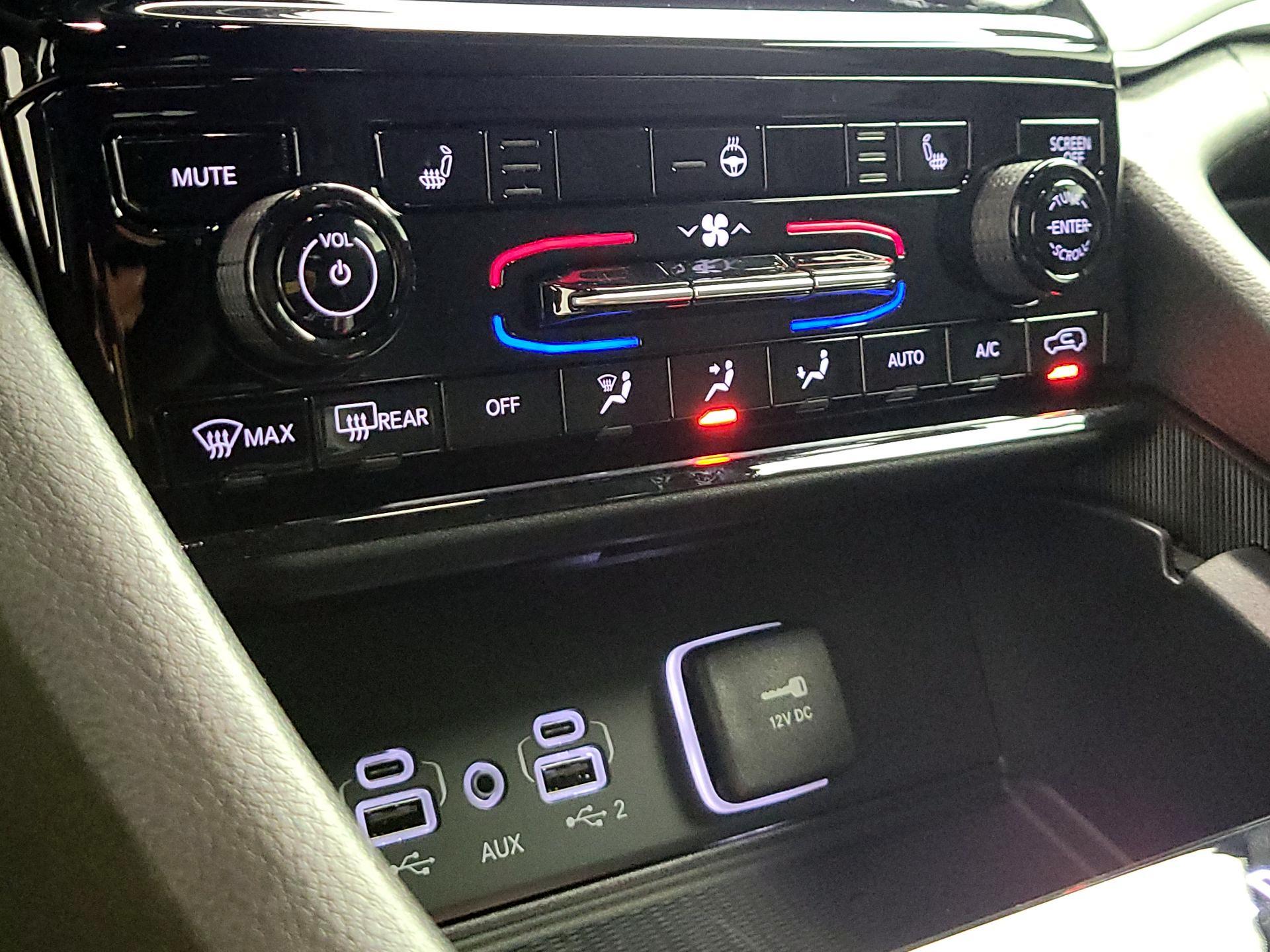 Thumbnail: 2025 Jeep Grand Cherokee - 16