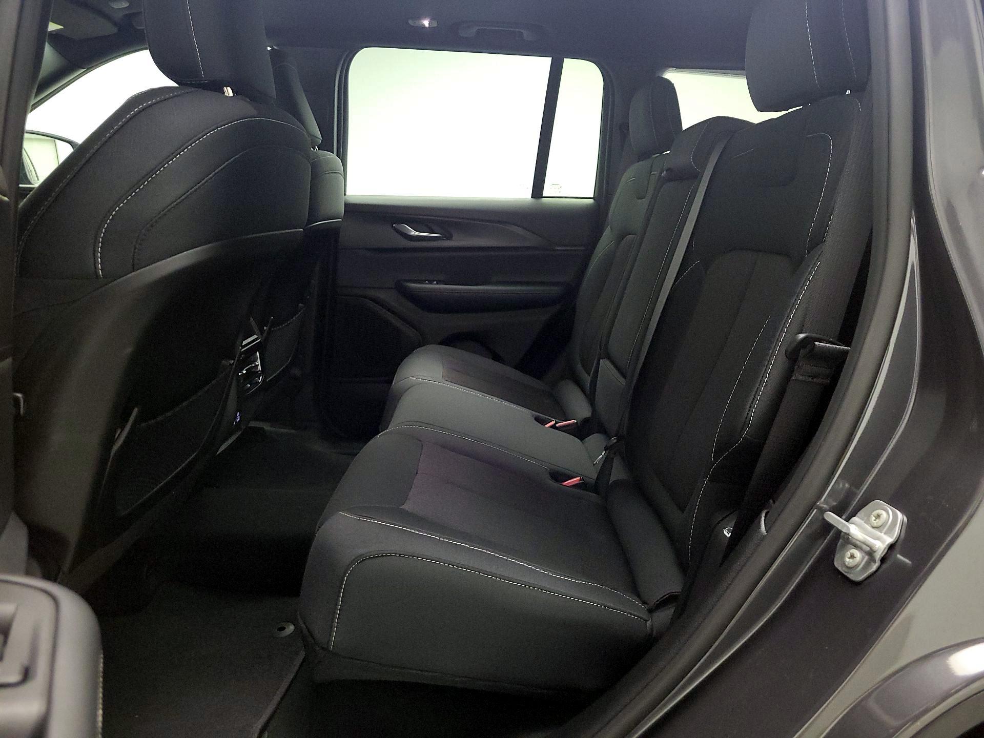 Thumbnail: 2025 Jeep Grand Cherokee - 20