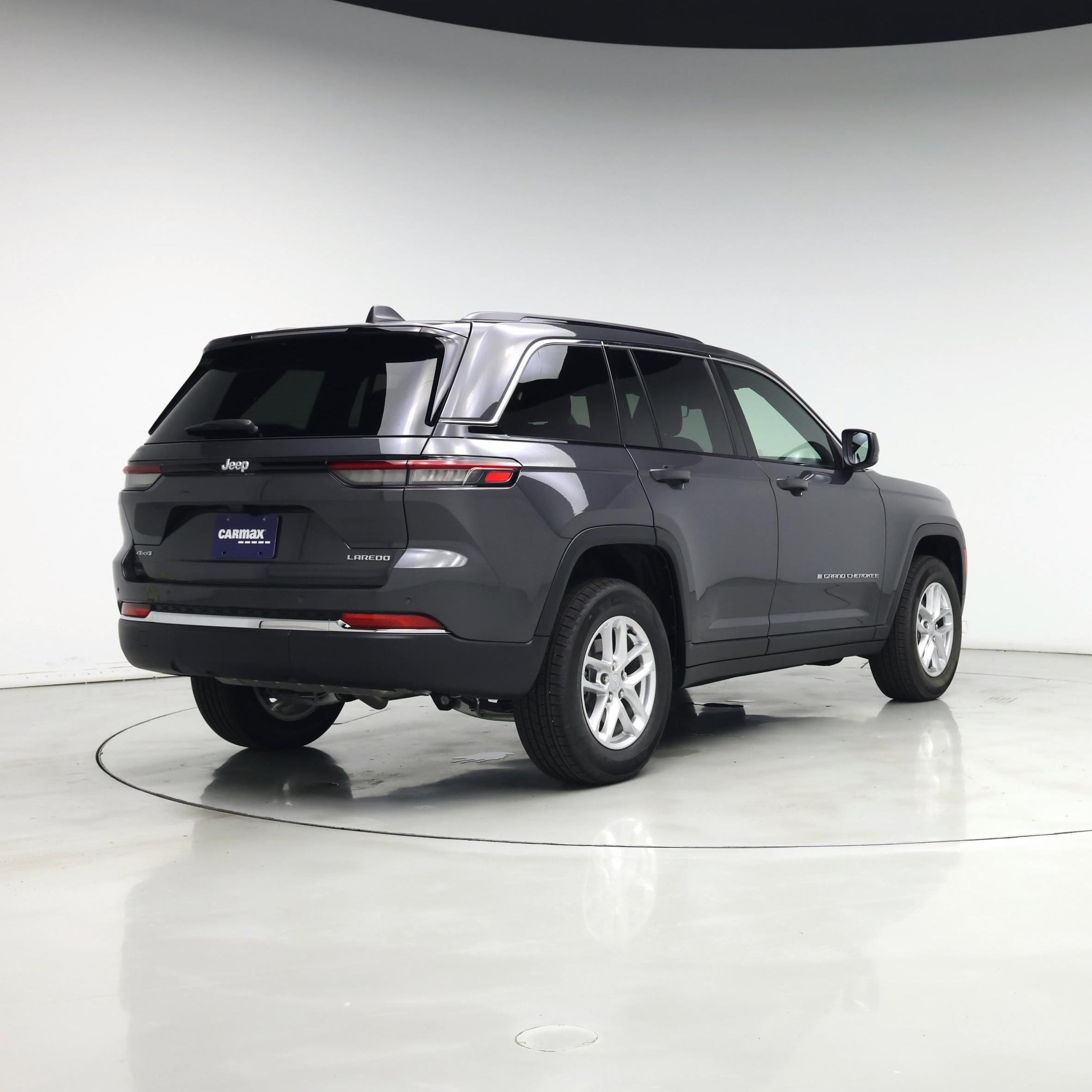 Thumbnail: 2025 Jeep Grand Cherokee - 8