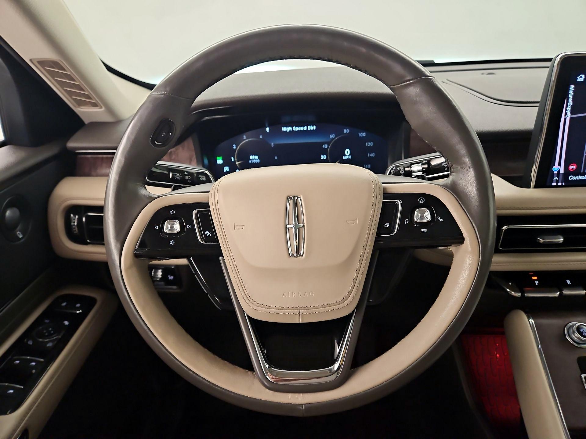 Thumbnail: 2023 Lincoln Aviator - 10