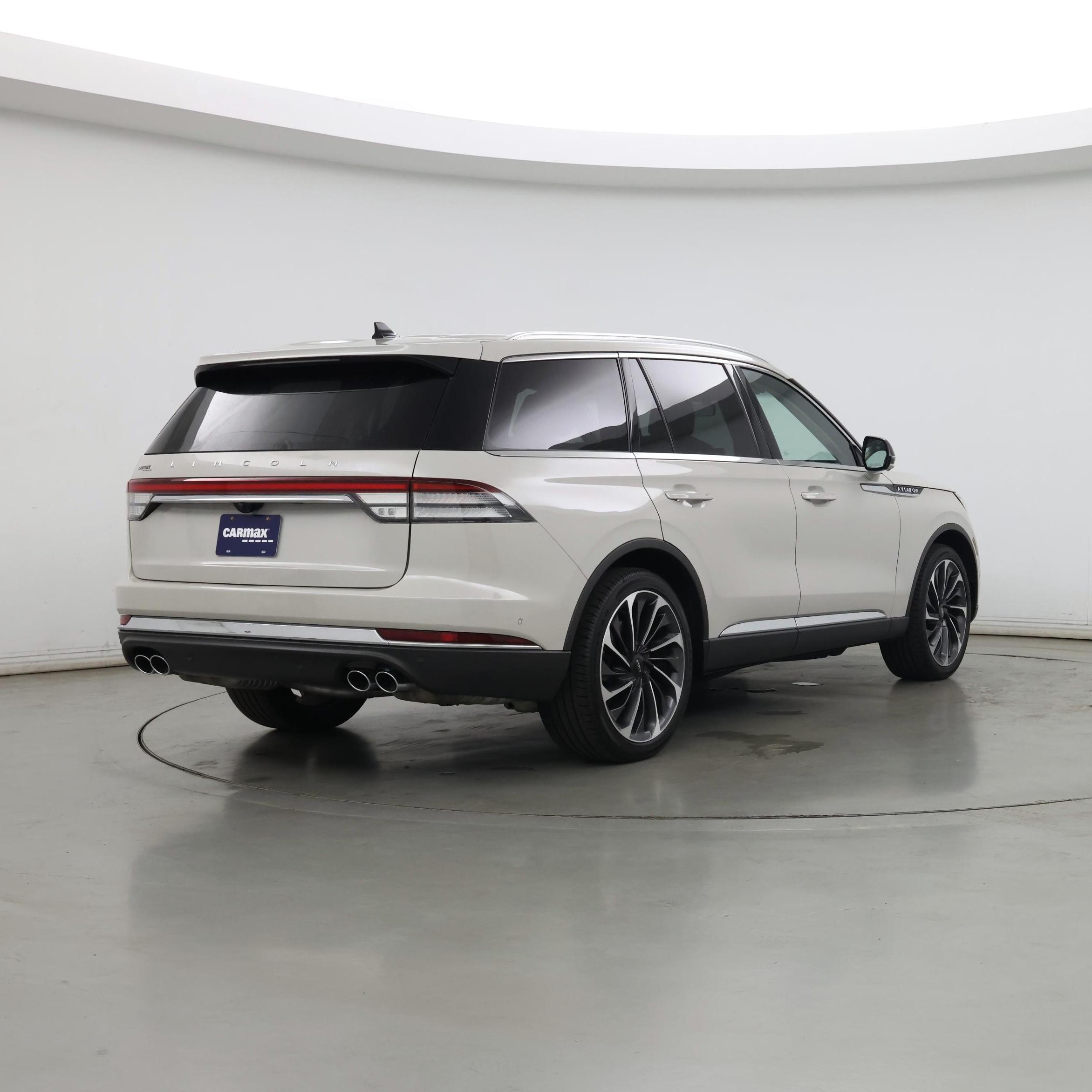 Thumbnail: 2023 Lincoln Aviator - 8