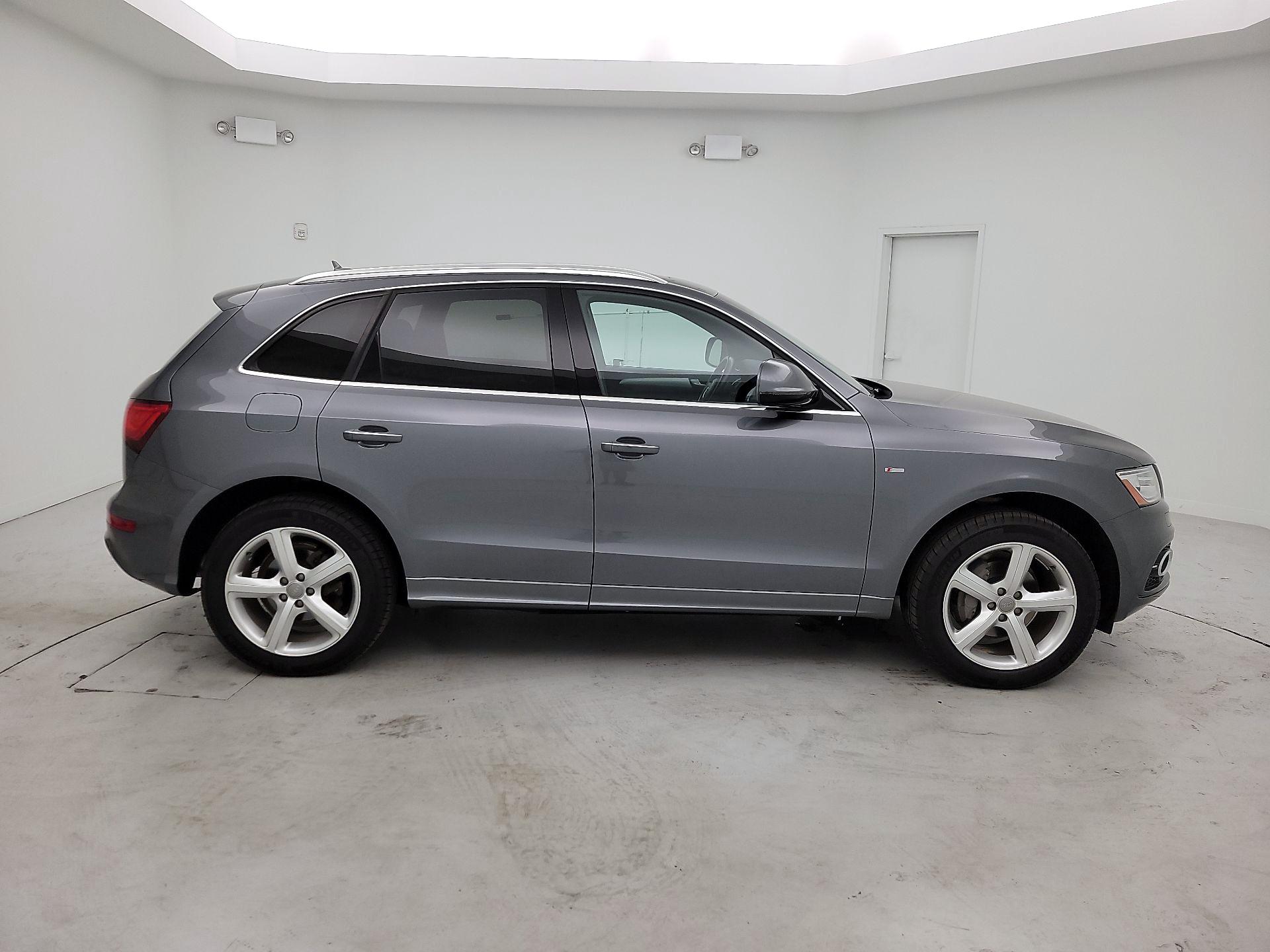 Thumbnail: 2017 Audi Q5 - 4