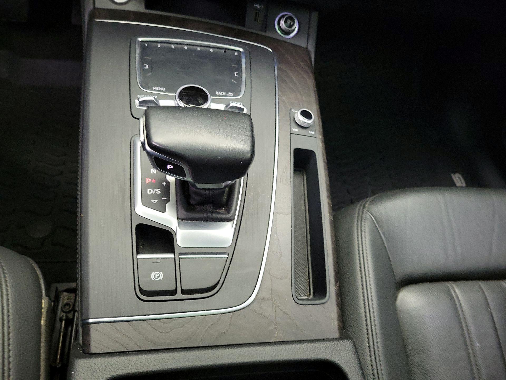 Thumbnail: 2019 Audi Q5 - 18