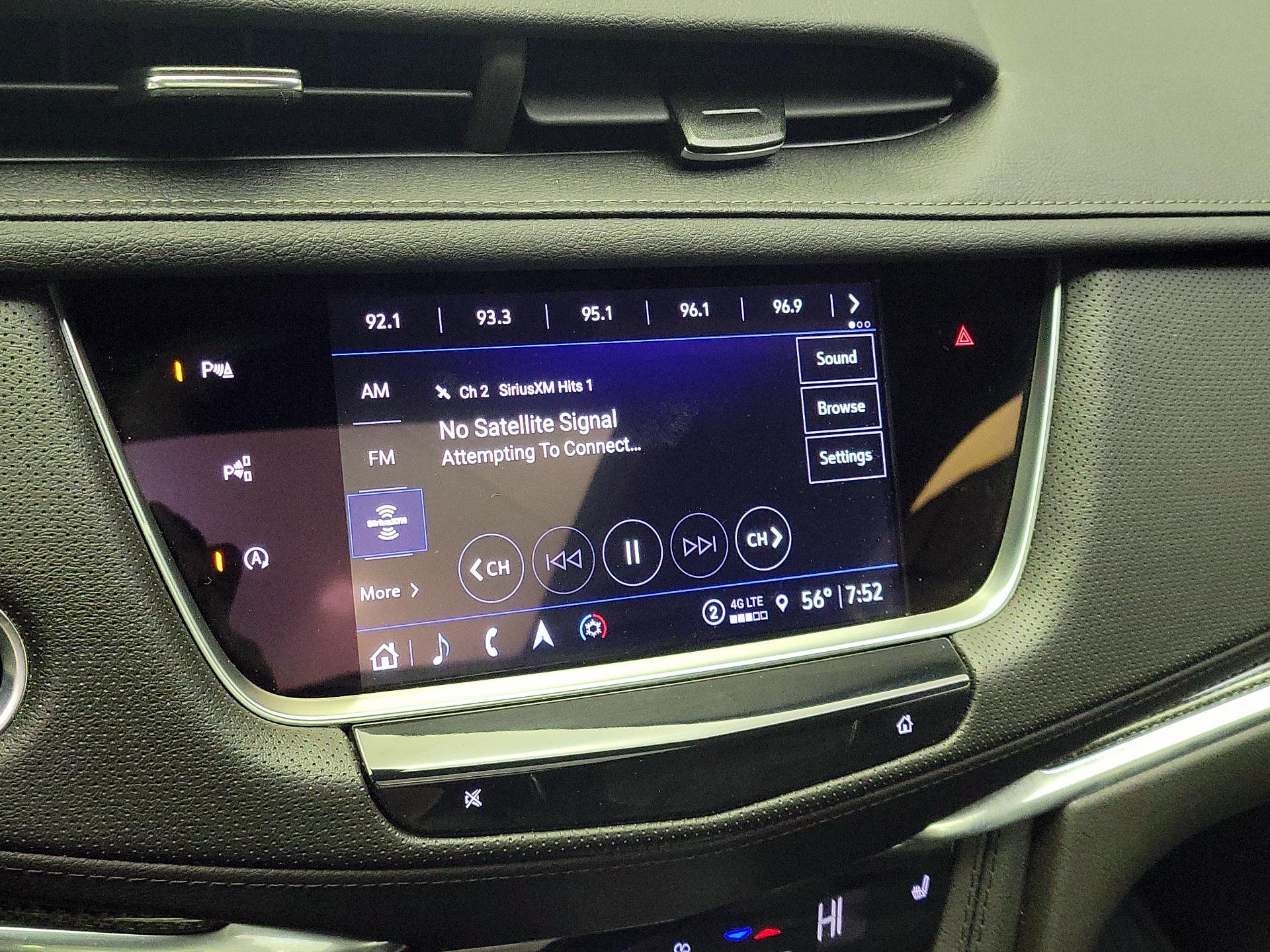 Thumbnail: 2023 Cadillac XT5 - 16