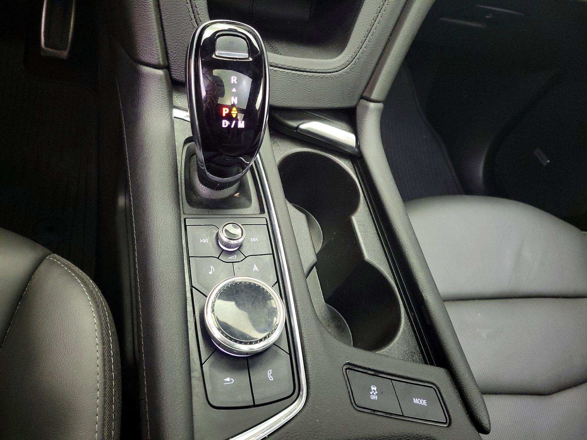 Thumbnail: 2023 Cadillac XT5 - 18
