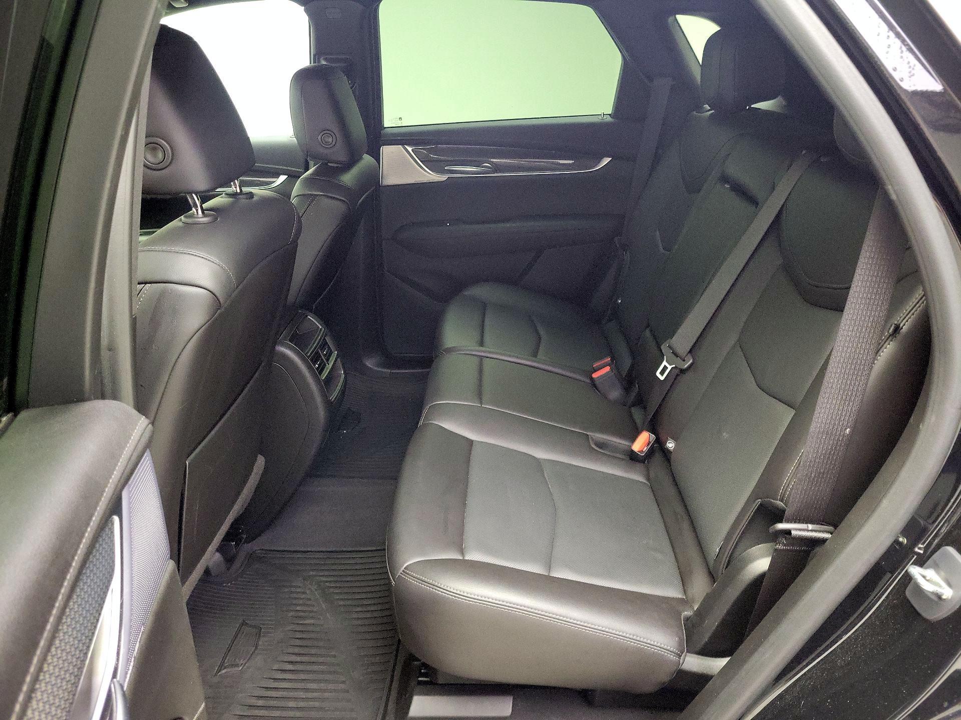 Thumbnail: 2023 Cadillac XT5 - 20