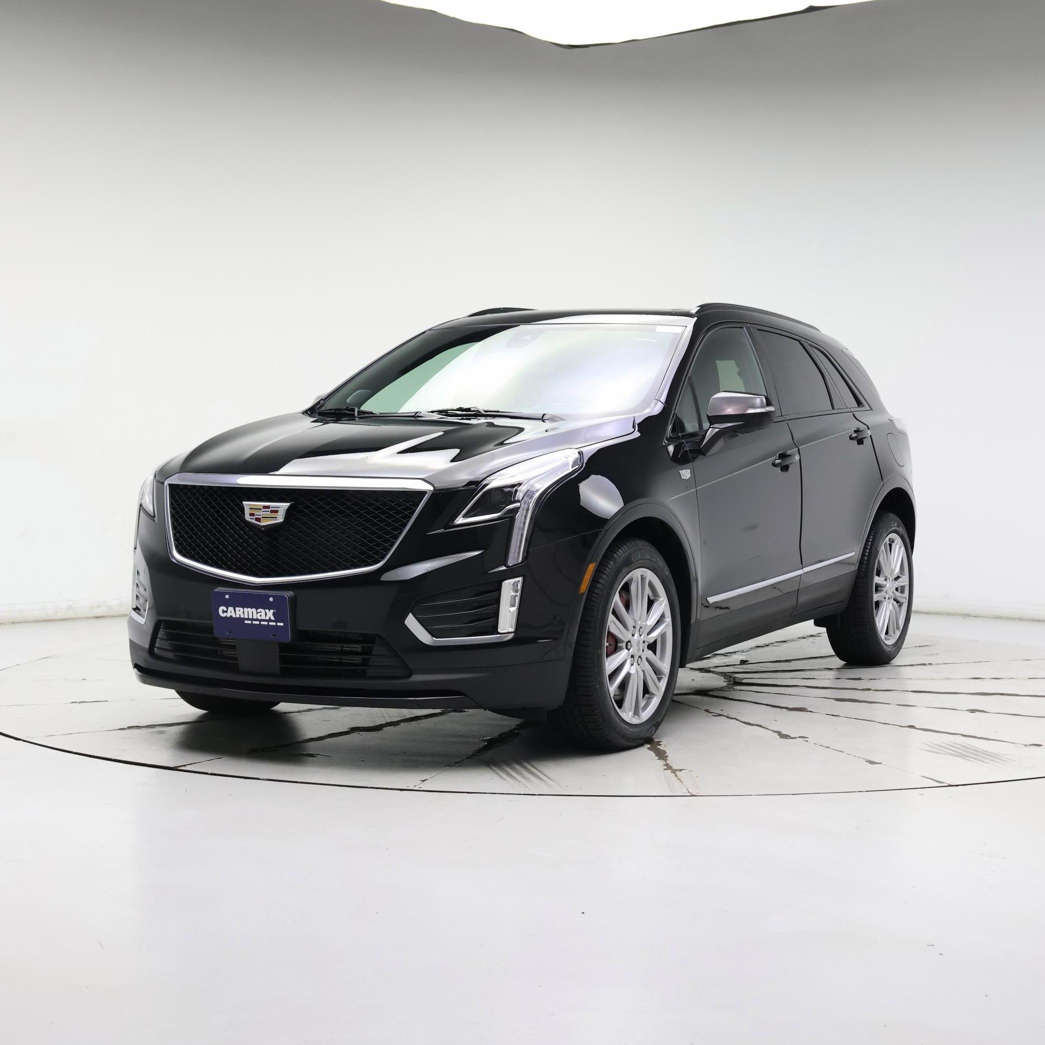Thumbnail: 2023 Cadillac XT5 - 4