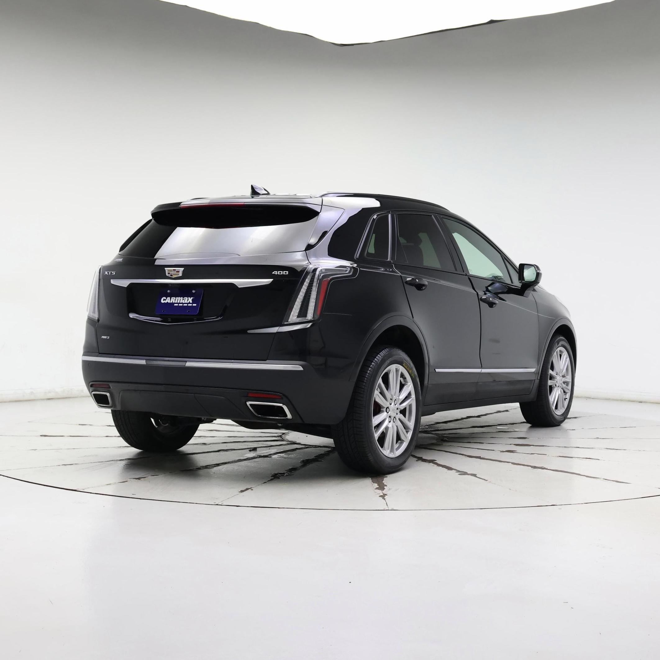 Thumbnail: 2023 Cadillac XT5 - 8