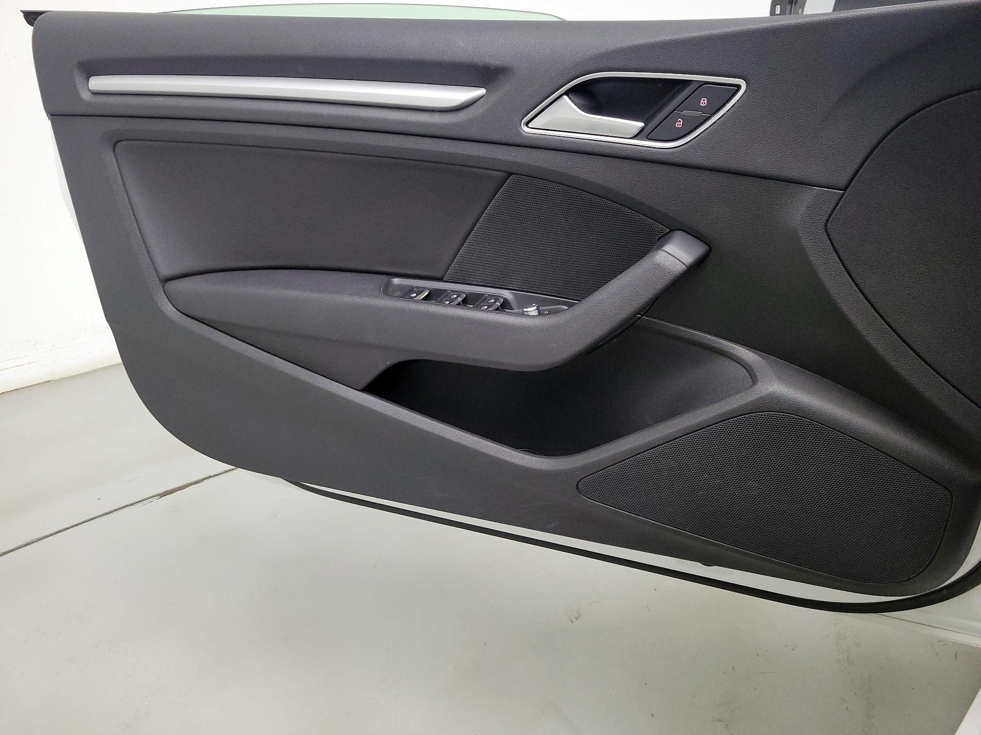 Thumbnail: 2016 Audi A3 - 12
