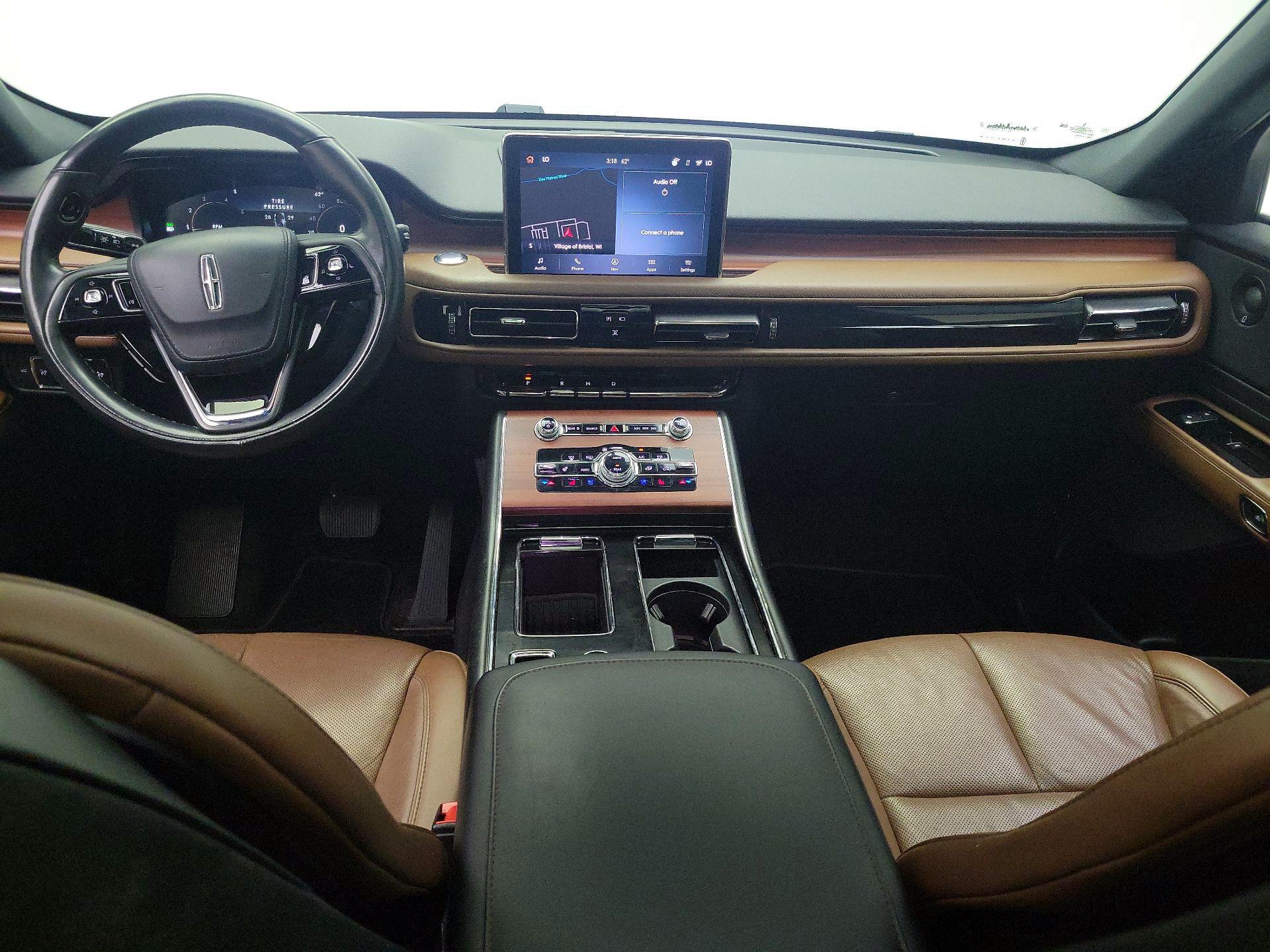 Thumbnail: 2022 Lincoln Aviator - 9