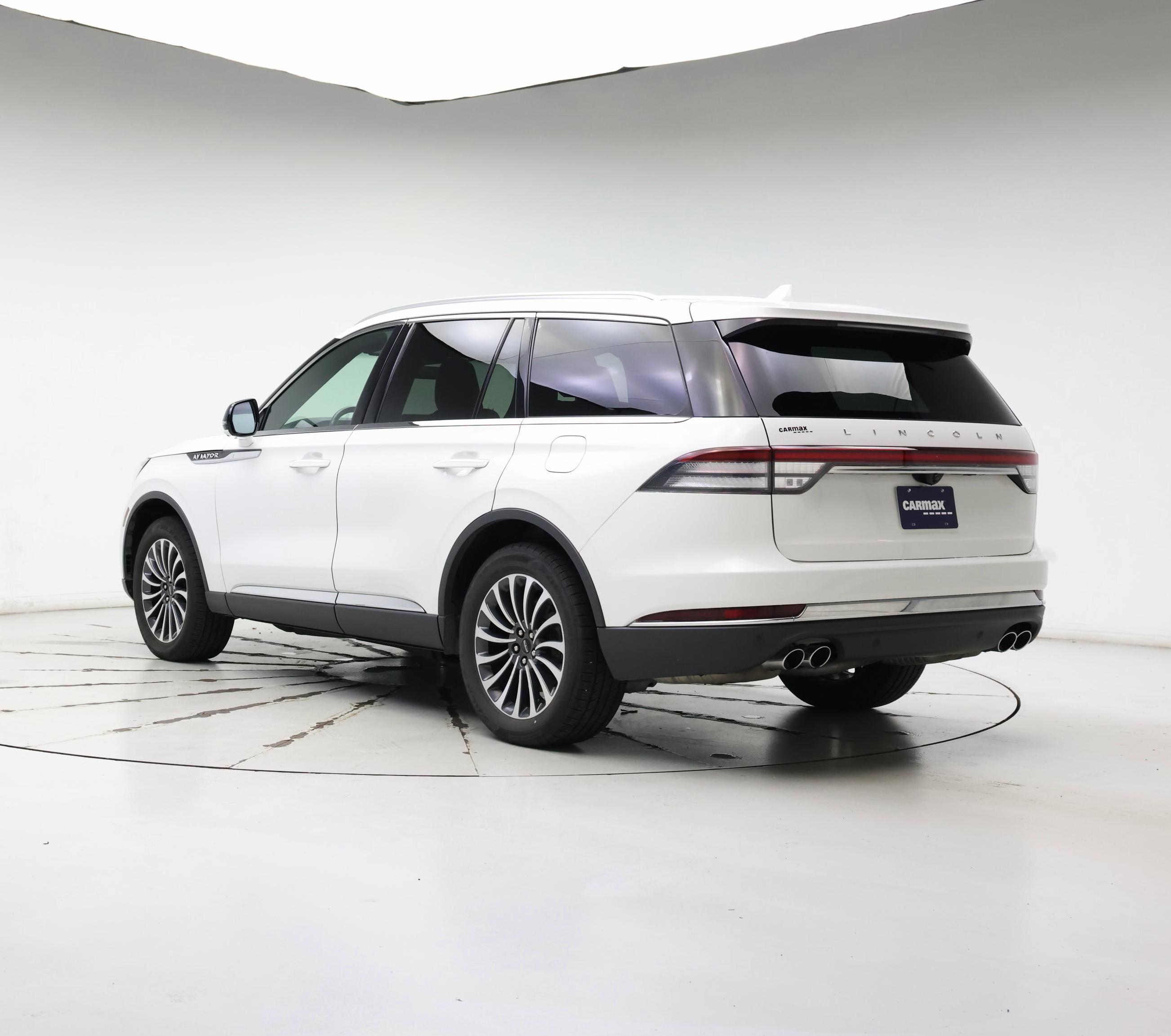 Thumbnail: 2022 Lincoln Aviator - 2