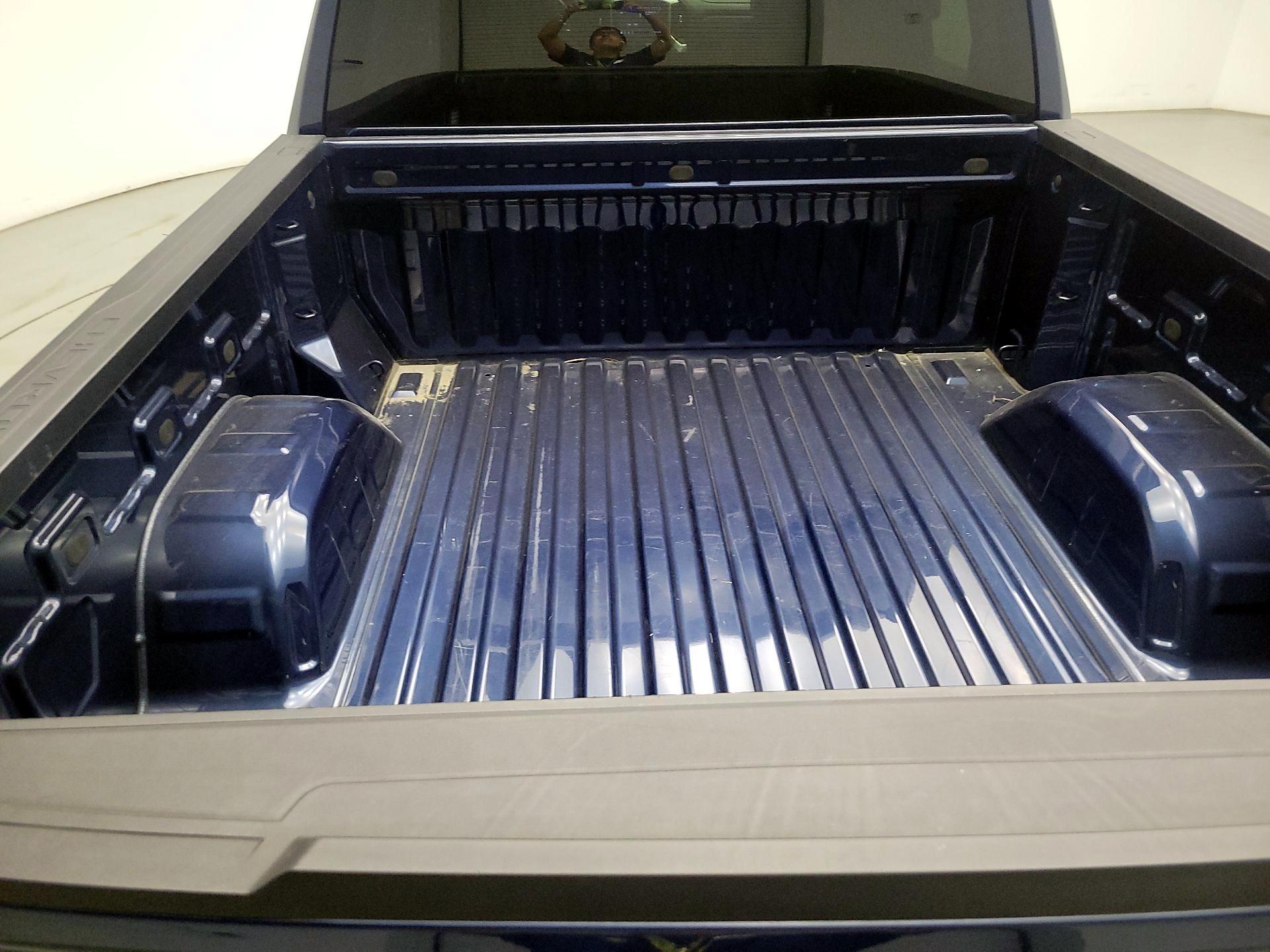 Thumbnail: 2019 Chevrolet Silverado 1500 - 16