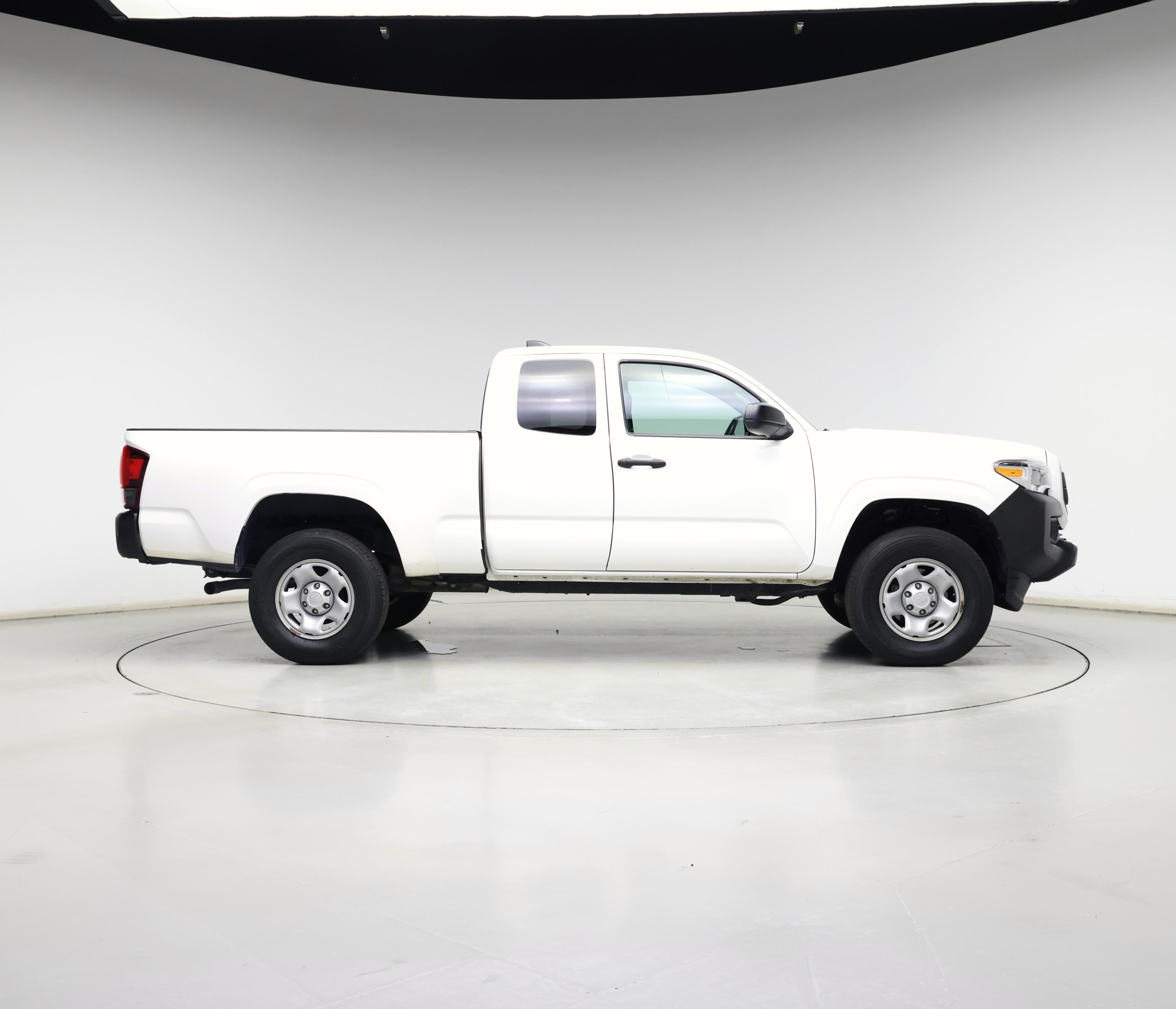 Thumbnail: 2021 Toyota Tacoma - 7