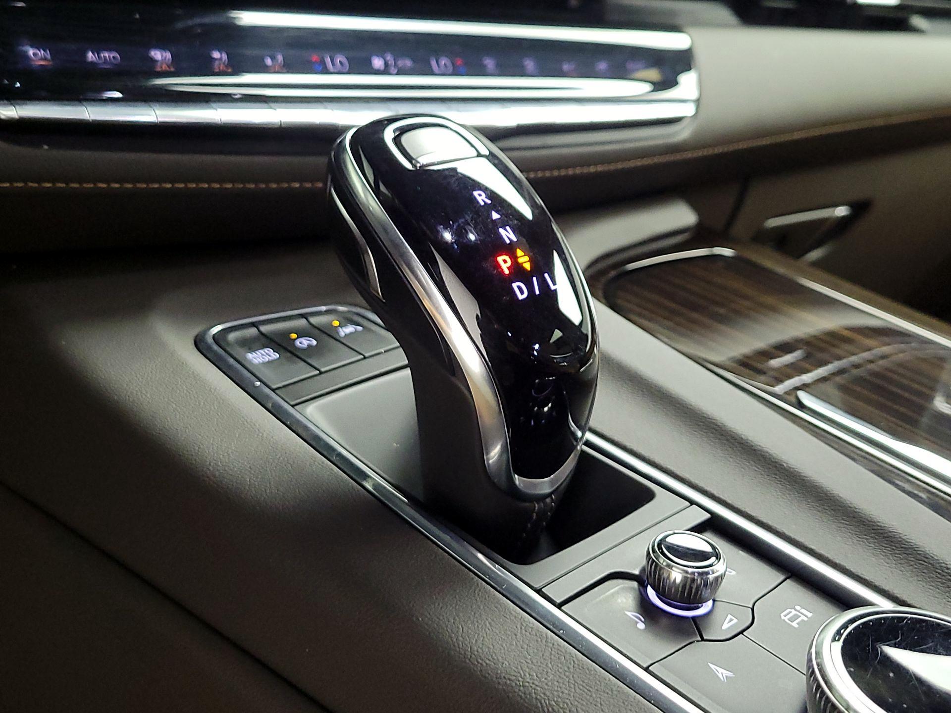 Thumbnail: 2021 Cadillac Escalade - 18