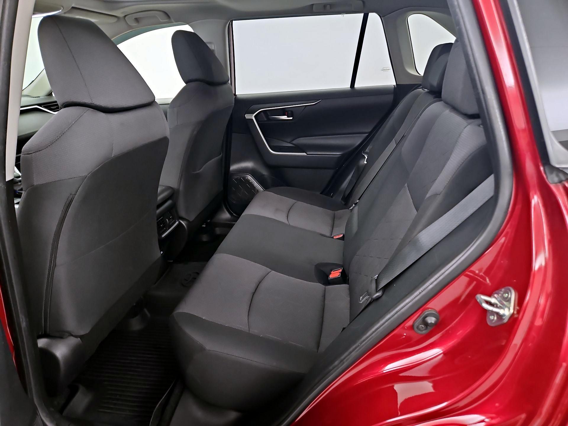 Thumbnail: 2023 Toyota RAV4 - 20
