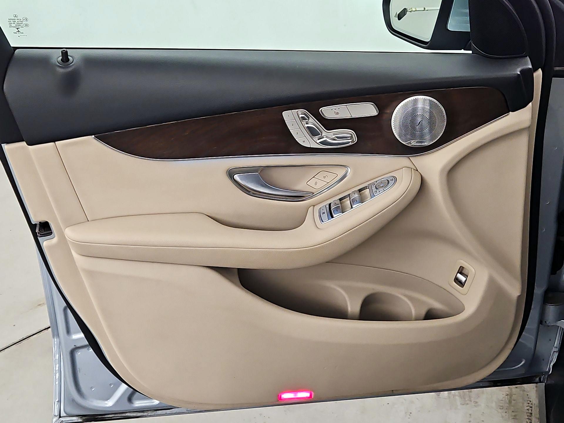 Thumbnail: 2018 Mercedes-Benz GLC - 12