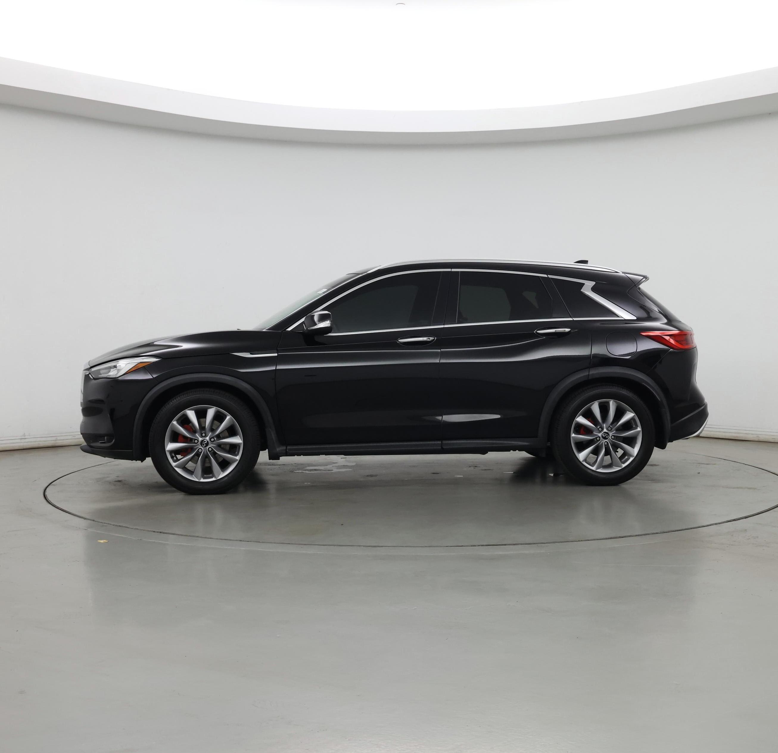 Thumbnail: 2019 INFINITI QX50 - 3