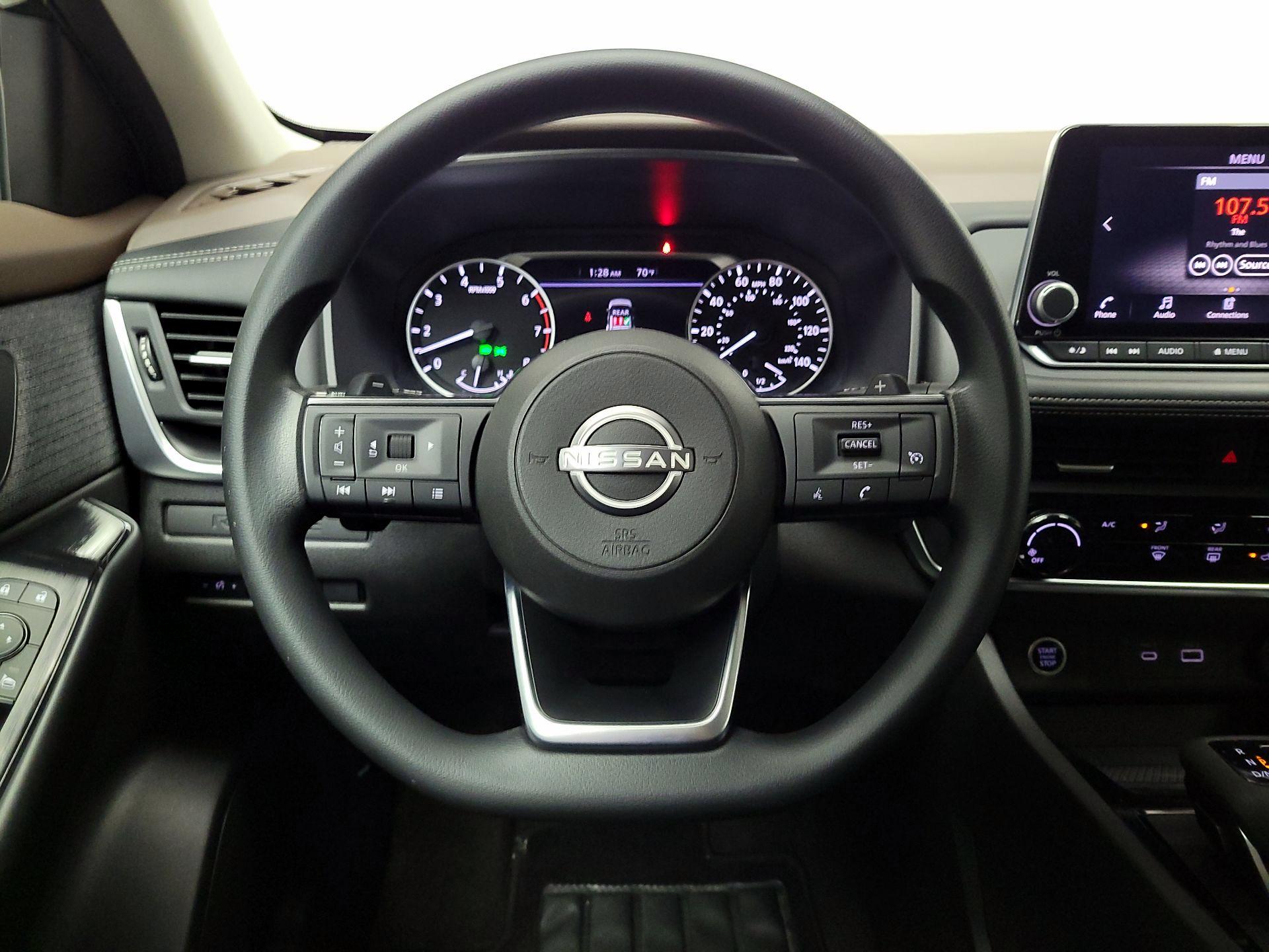 Thumbnail: 2023 Nissan Rogue - 10