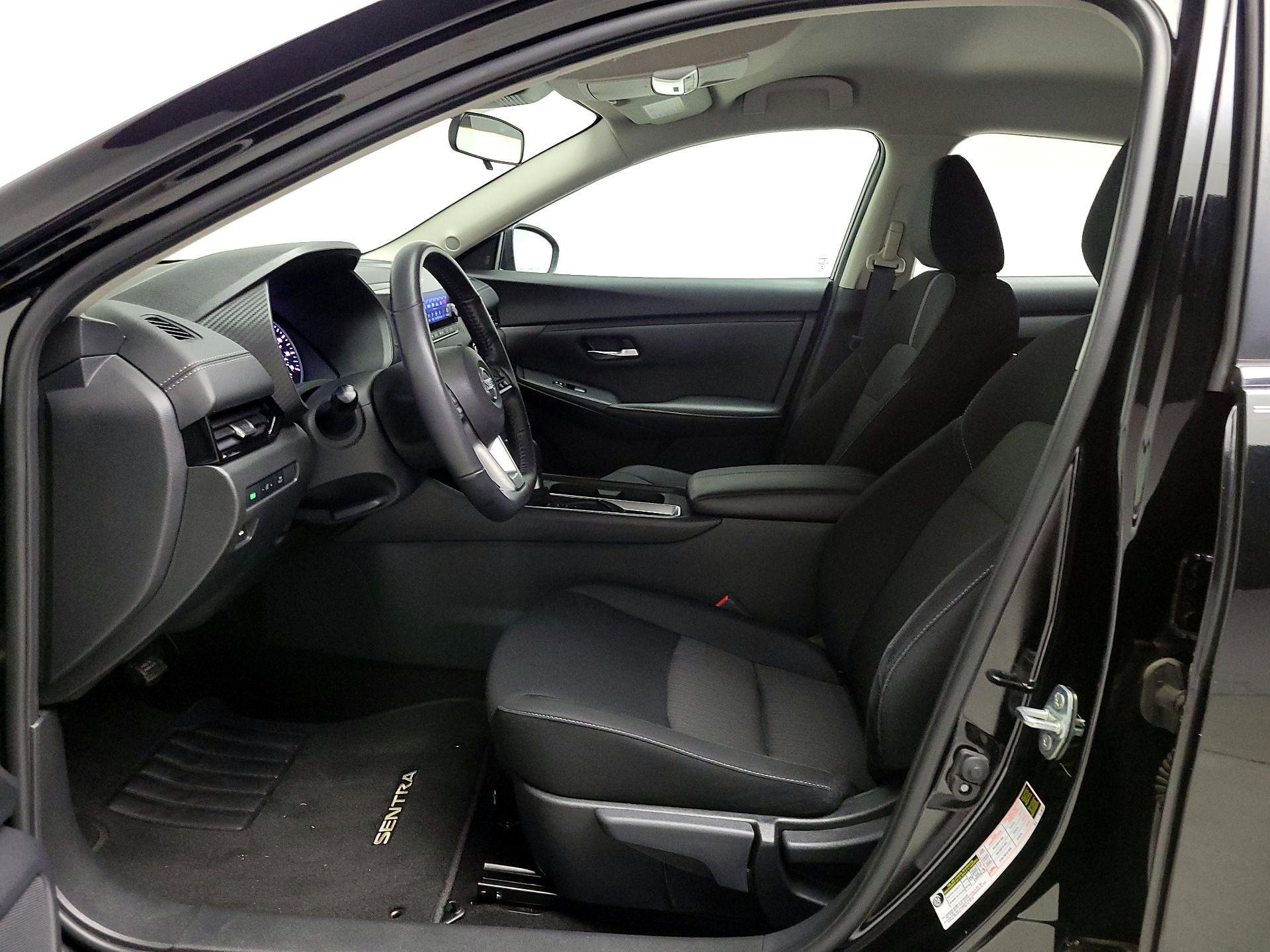 Thumbnail: 2023 Nissan Sentra - 11