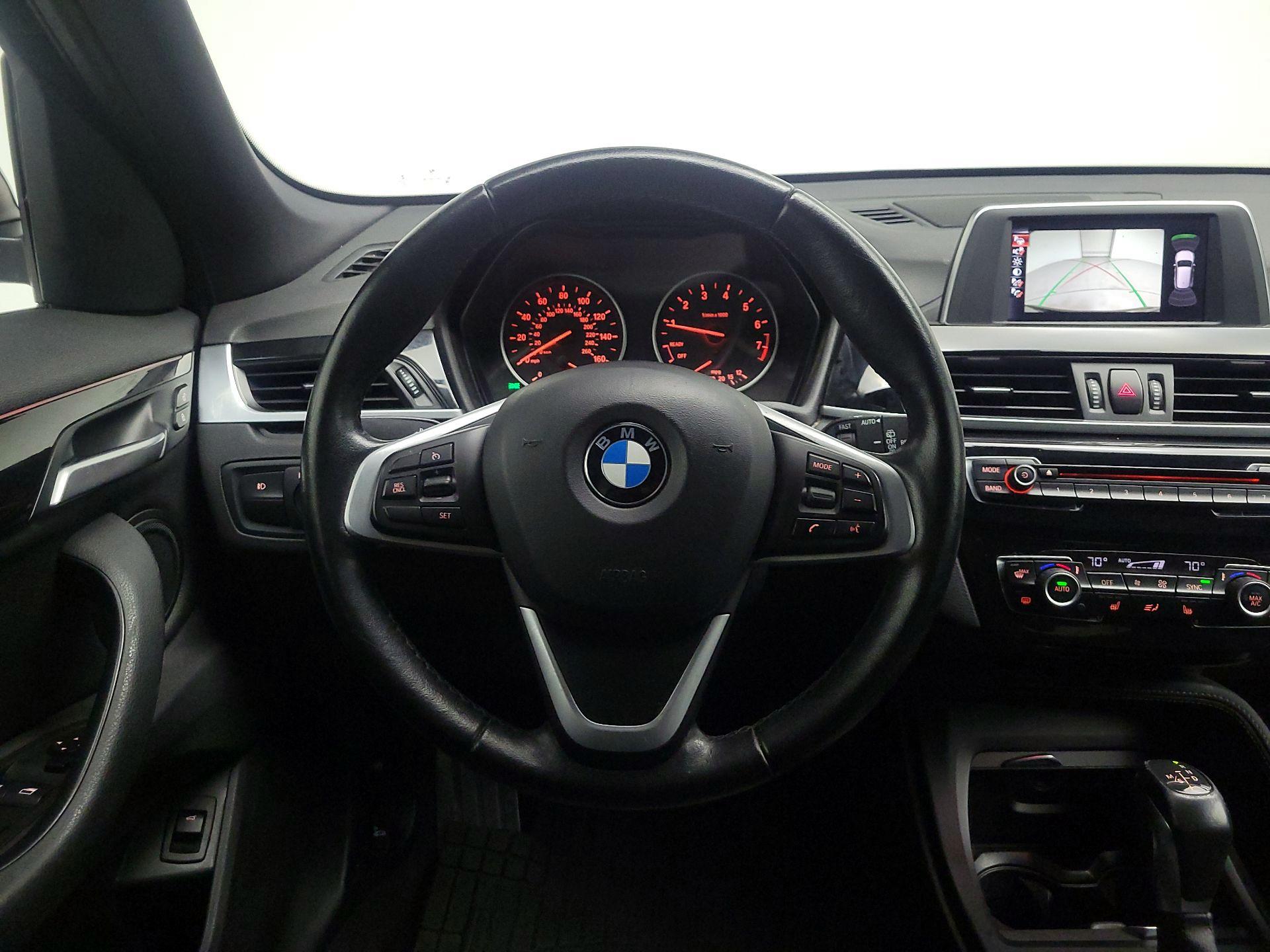 Thumbnail: 2017 BMW X1 - 10