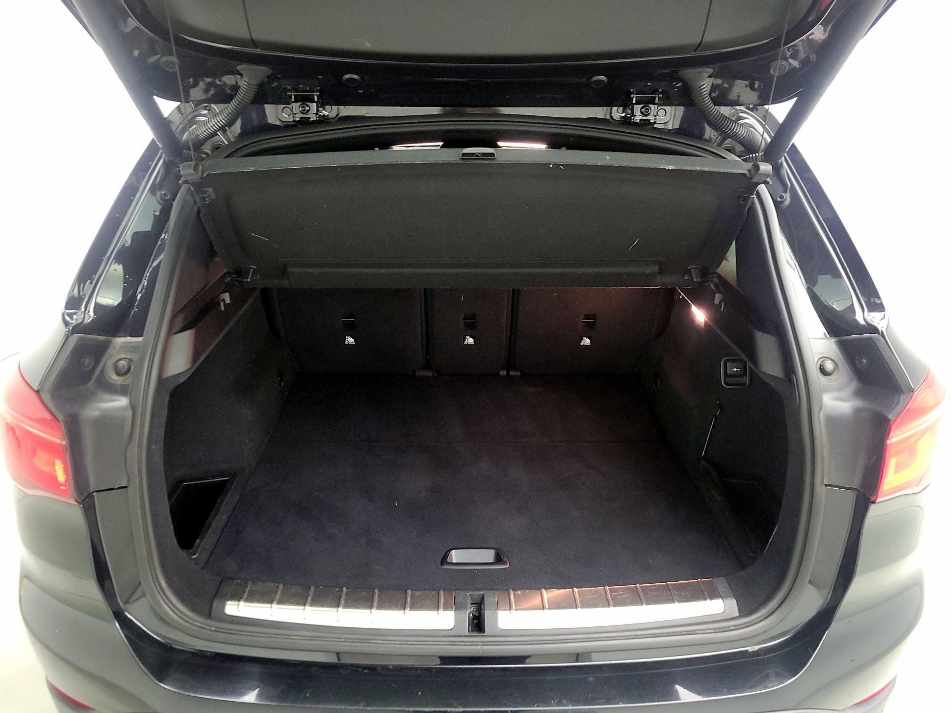 Thumbnail: 2017 BMW X1 - 18