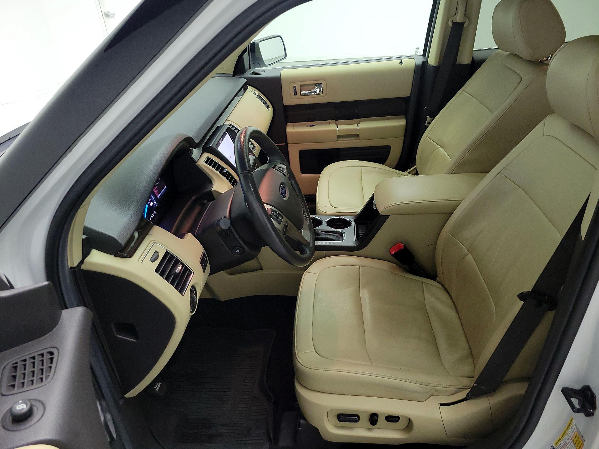 Thumbnail: 2019 Ford Flex - 11