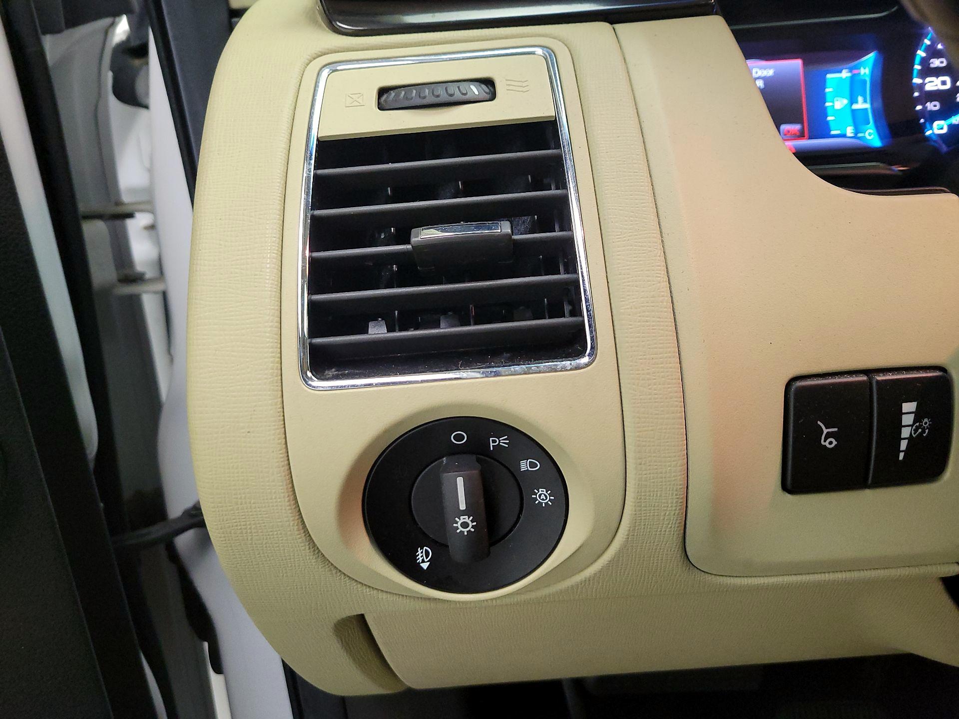 Thumbnail: 2019 Ford Flex - 13