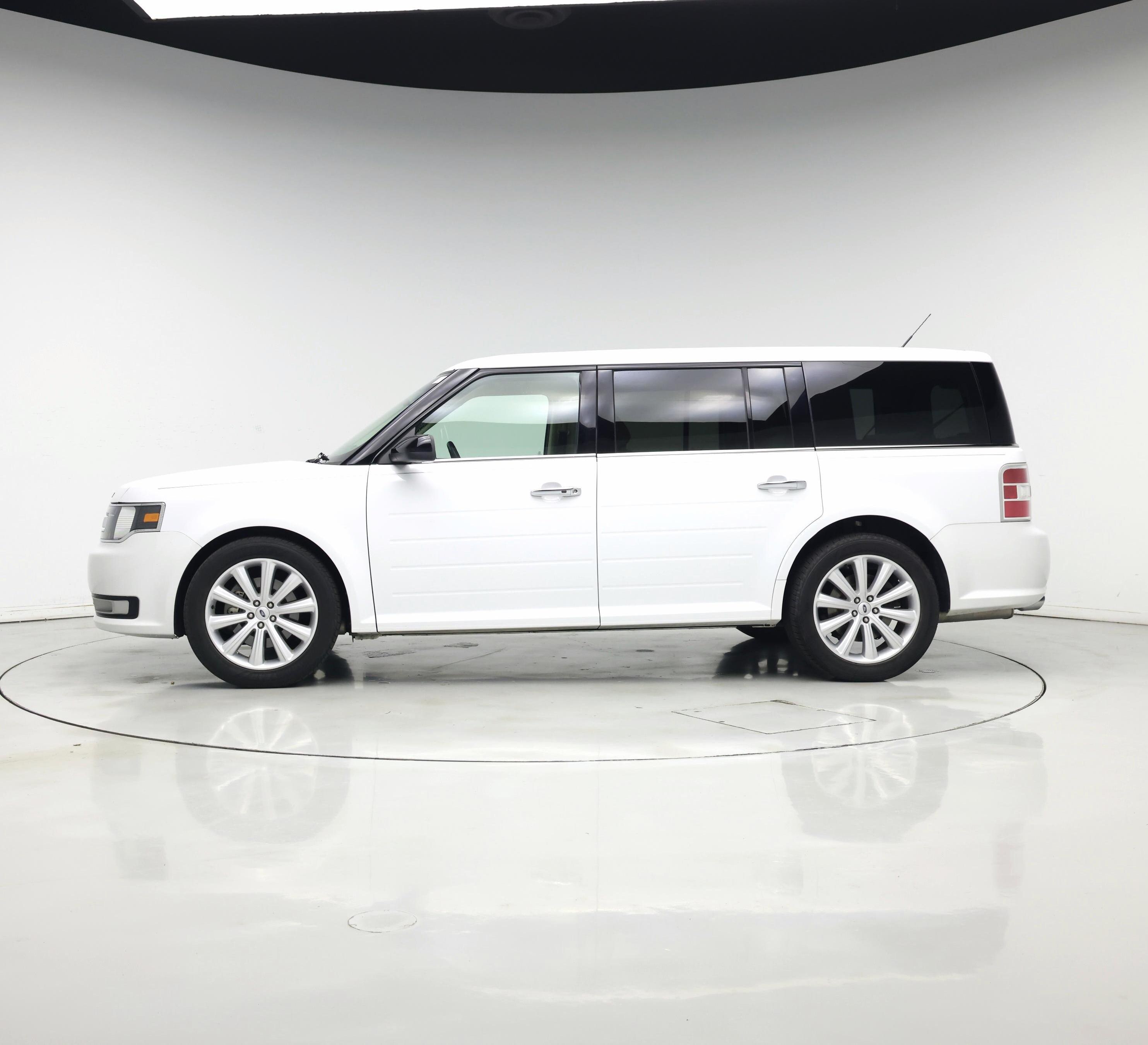 Thumbnail: 2019 Ford Flex - 3