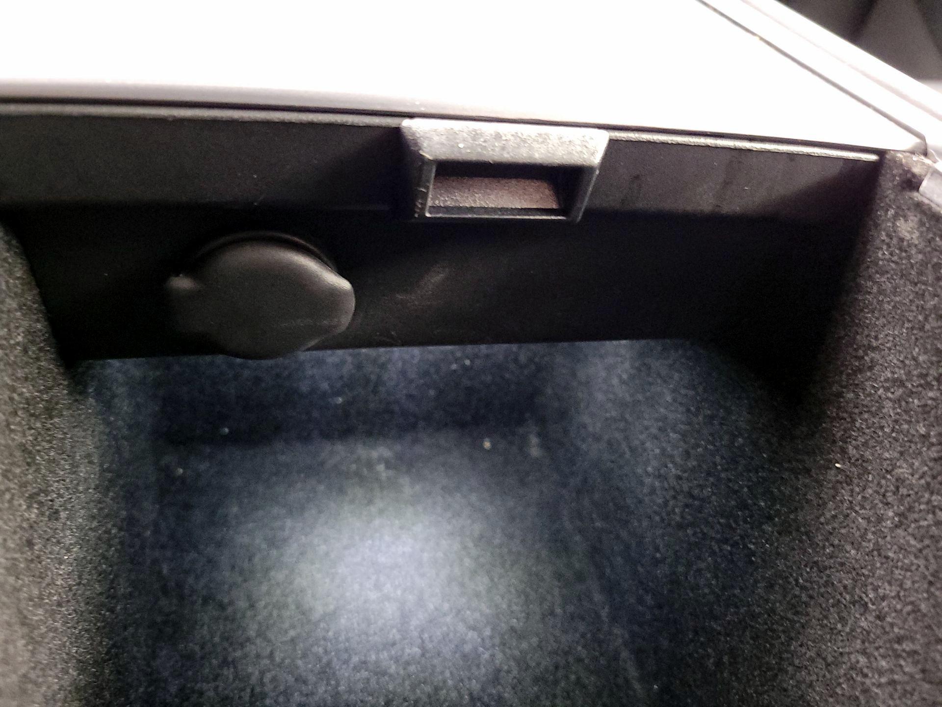 Thumbnail: 2022 Tesla Model Y - 18