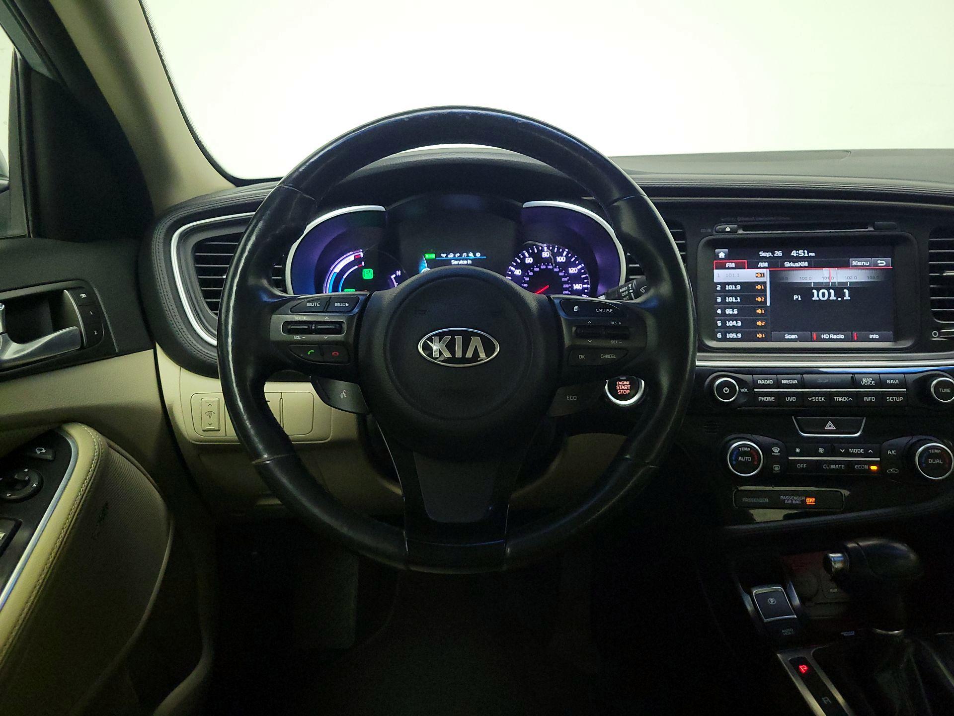 Thumbnail: 2015 Kia Optima - 10