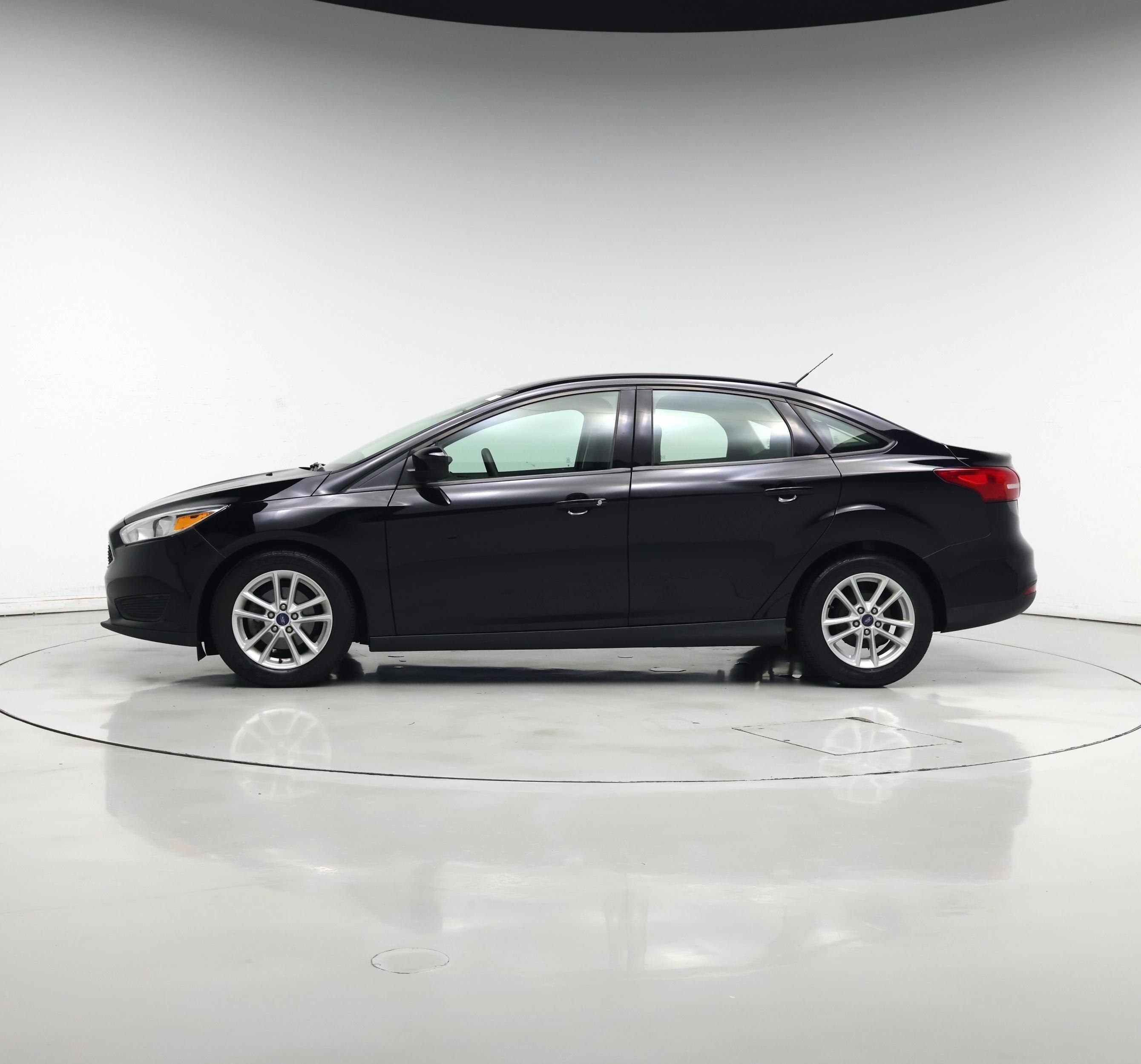 Thumbnail: 2018 Ford Focus - 3