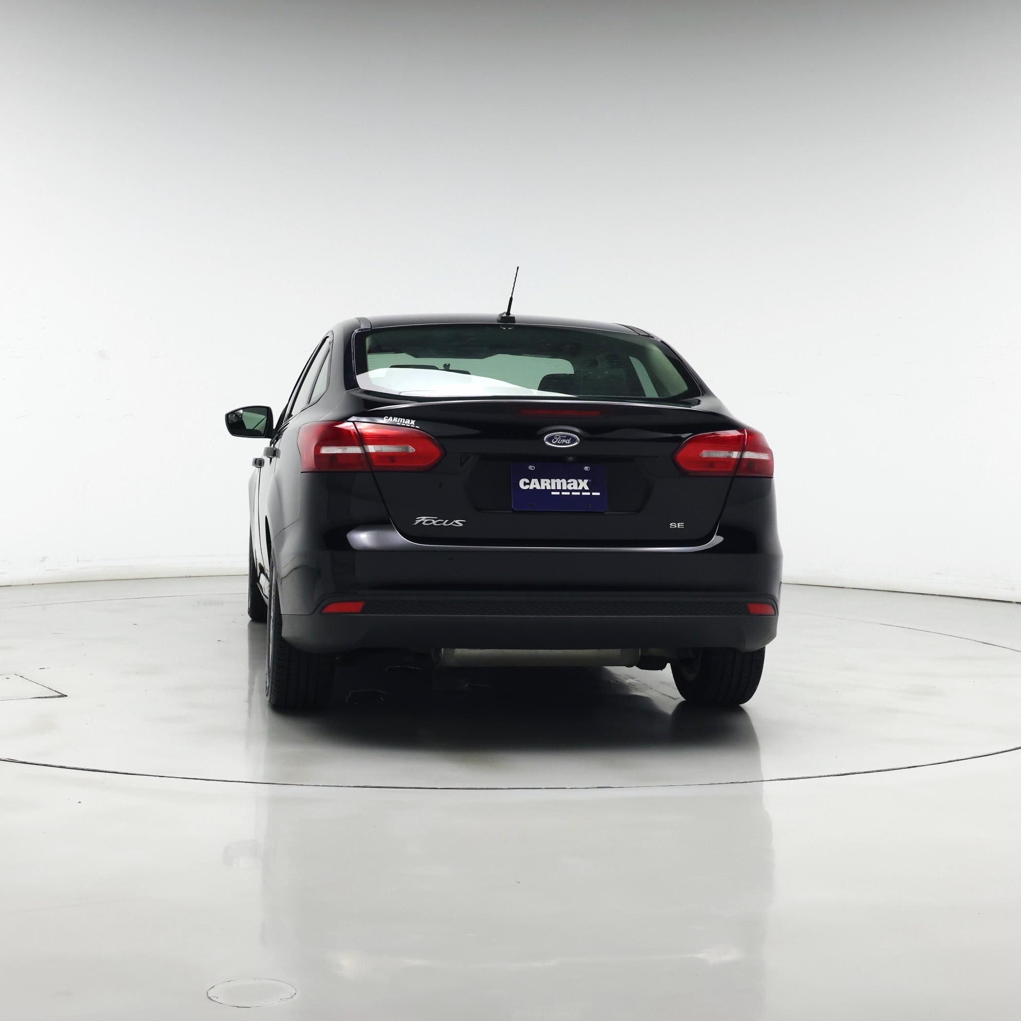 Thumbnail: 2018 Ford Focus - 6