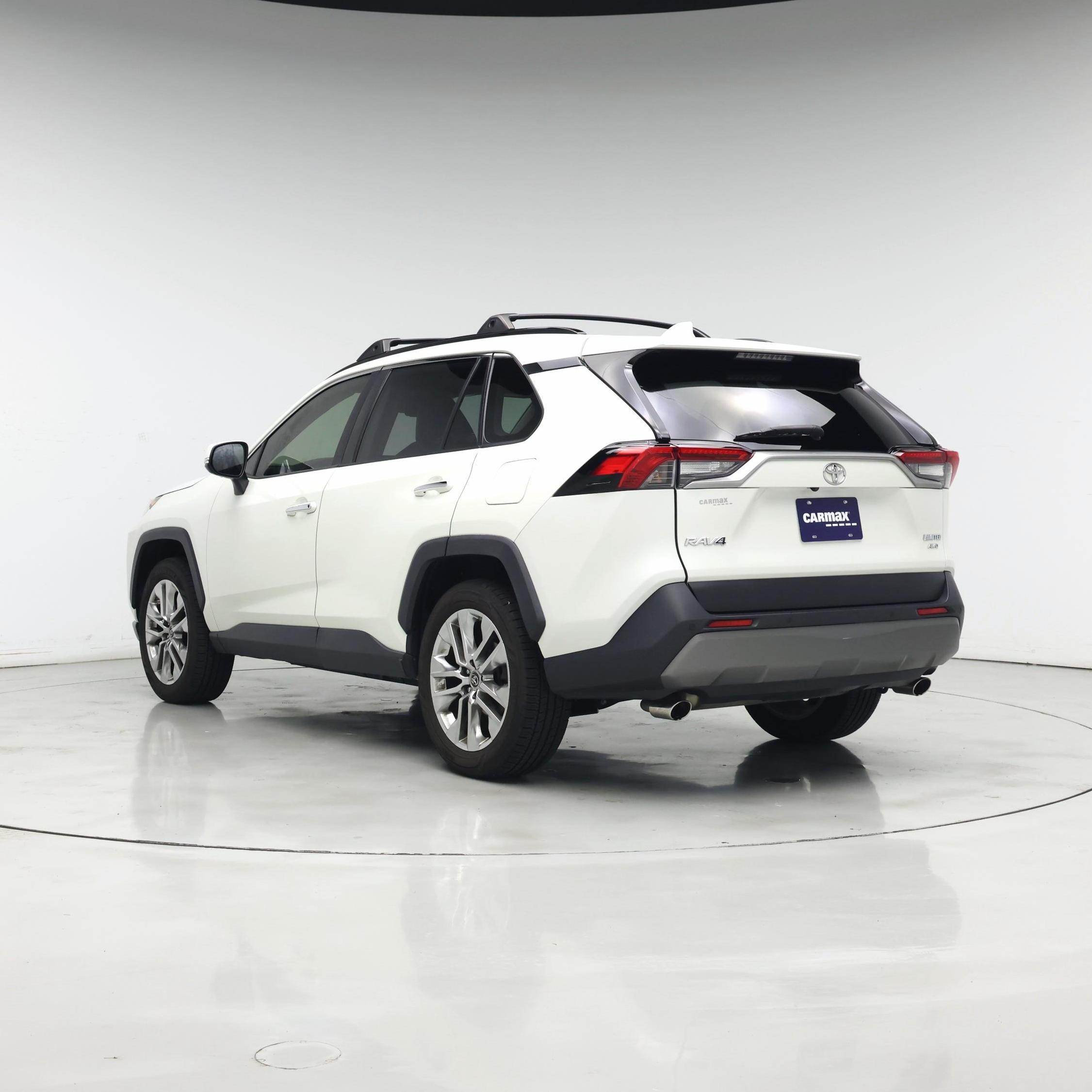 Thumbnail: 2019 Toyota RAV4 - 2