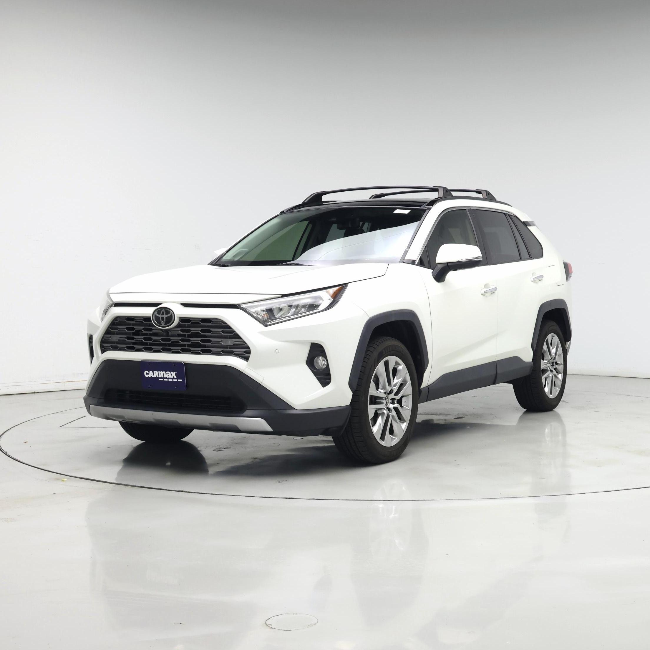 Thumbnail: 2019 Toyota RAV4 - 4