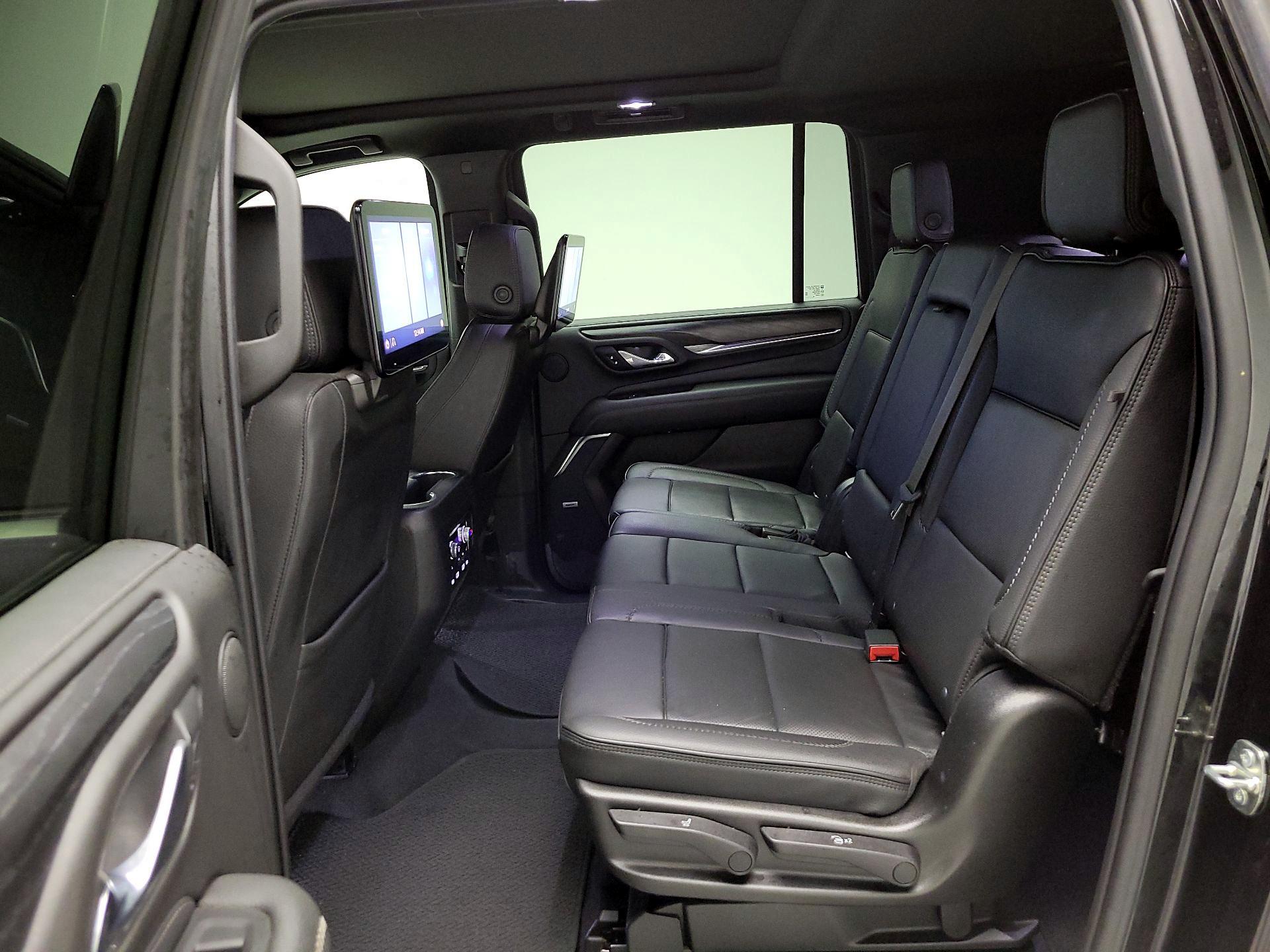 Thumbnail: 2021 GMC Yukon XL - 20