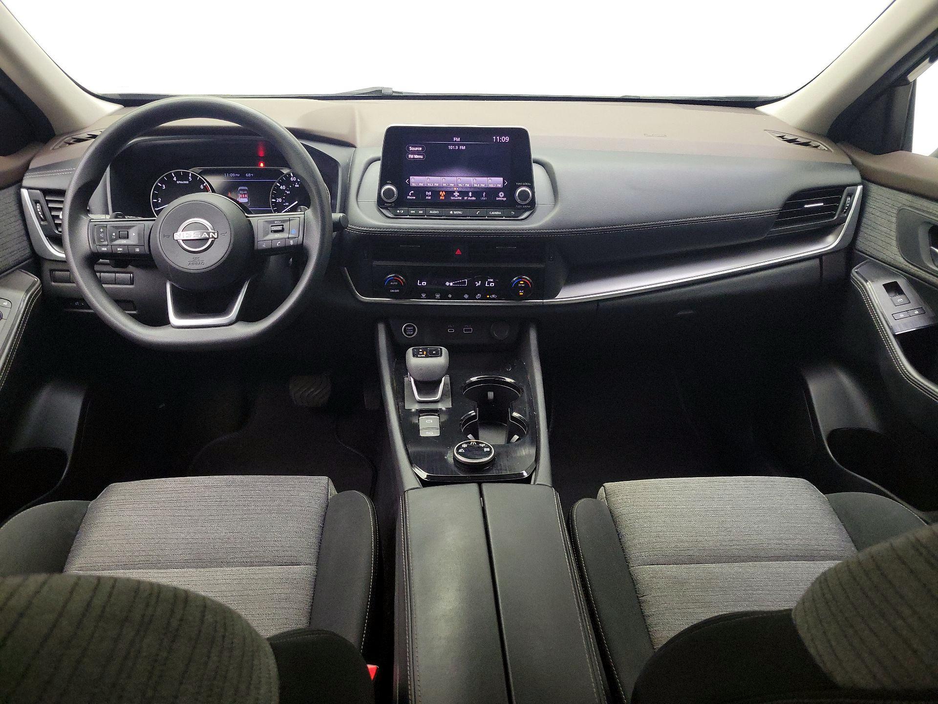 Thumbnail: 2023 Nissan Rogue - 9