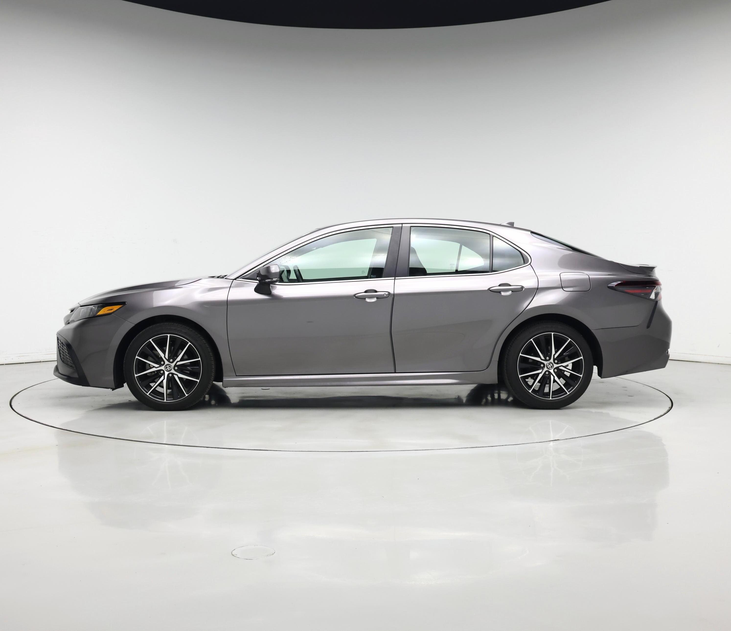 Thumbnail: 2024 Toyota Camry - 3