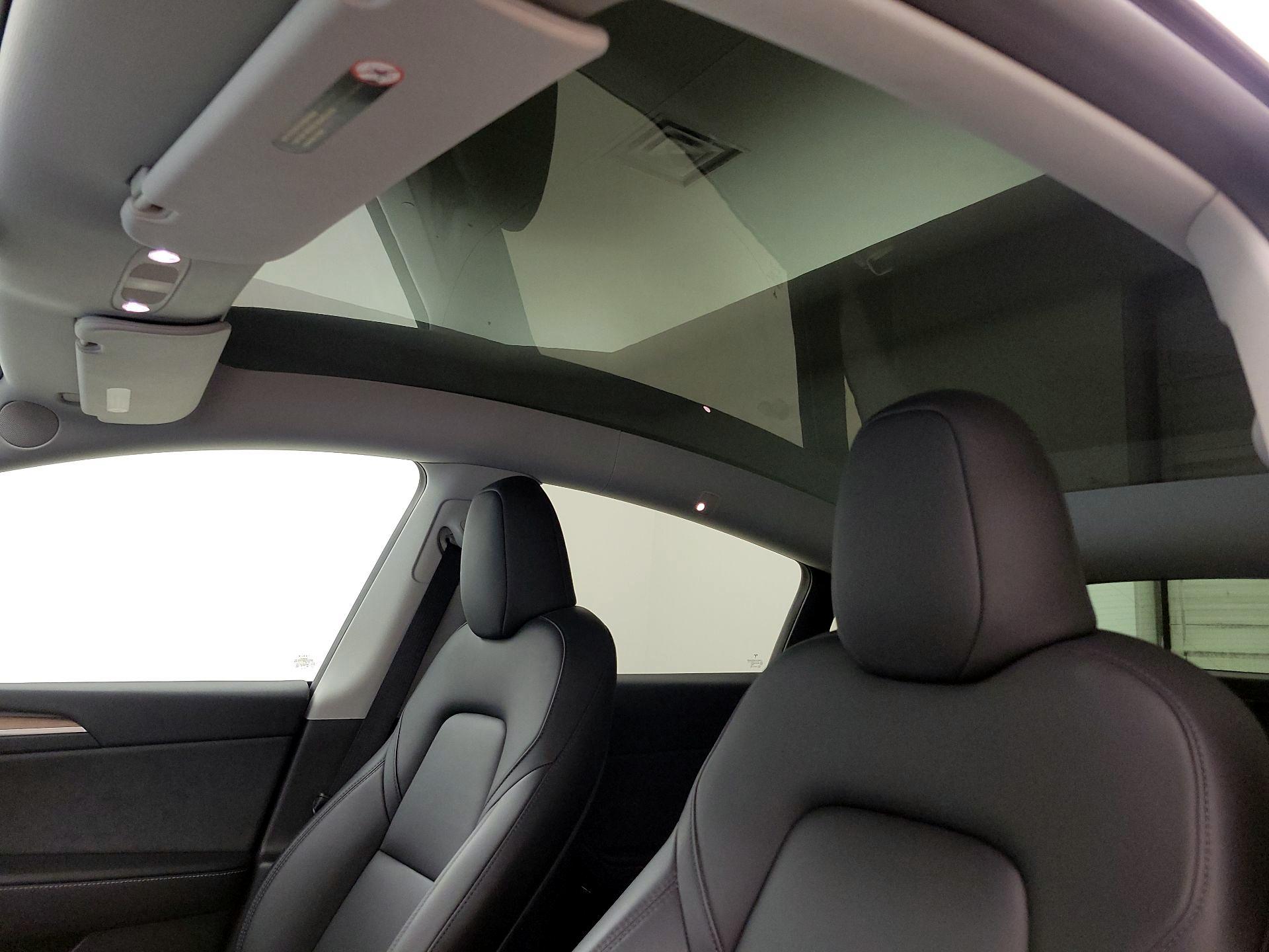 Thumbnail: 2023 Tesla Model Y - 18