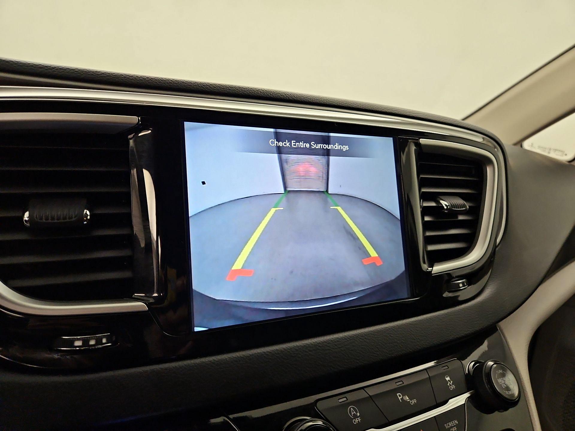 Thumbnail: 2020 Chrysler Pacifica - 15