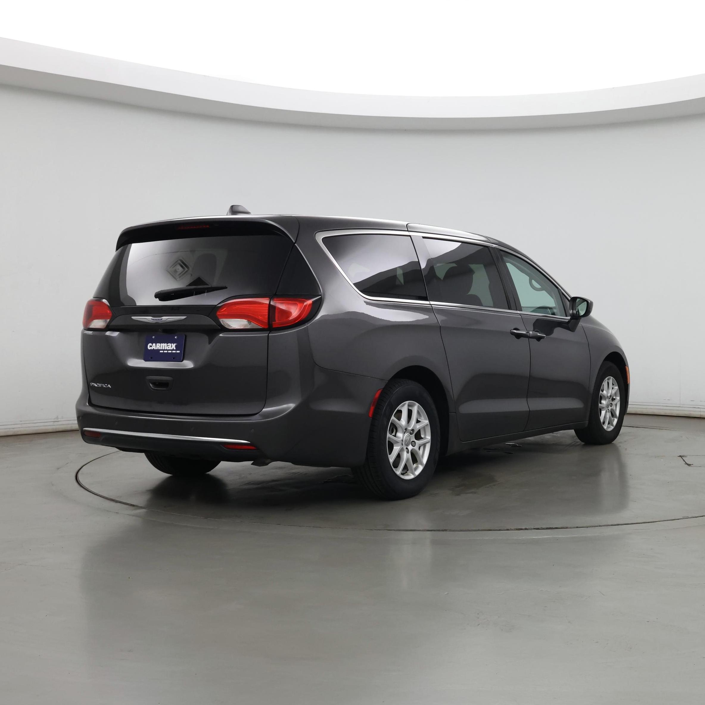 Thumbnail: 2020 Chrysler Pacifica - 8