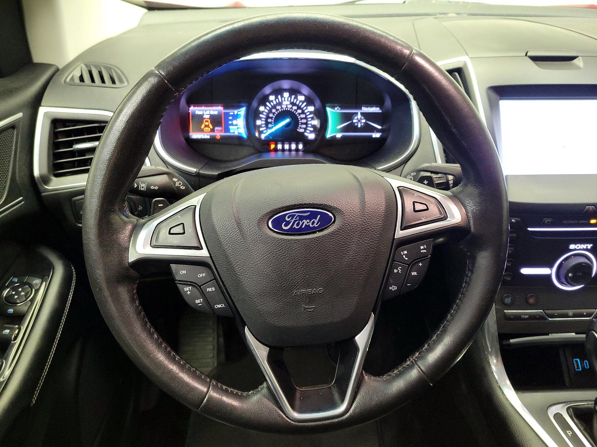 Thumbnail: 2015 Ford Edge - 10