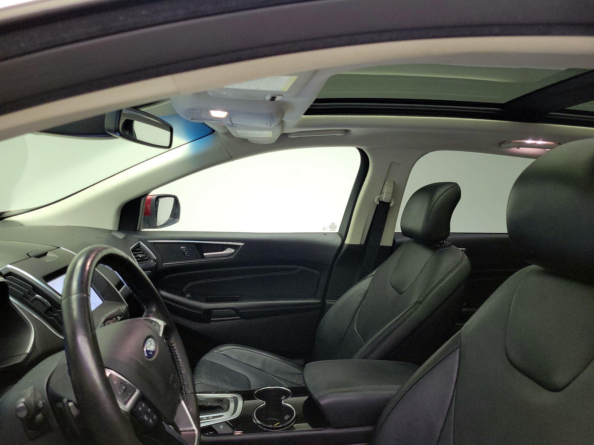 Thumbnail: 2015 Ford Edge - 20