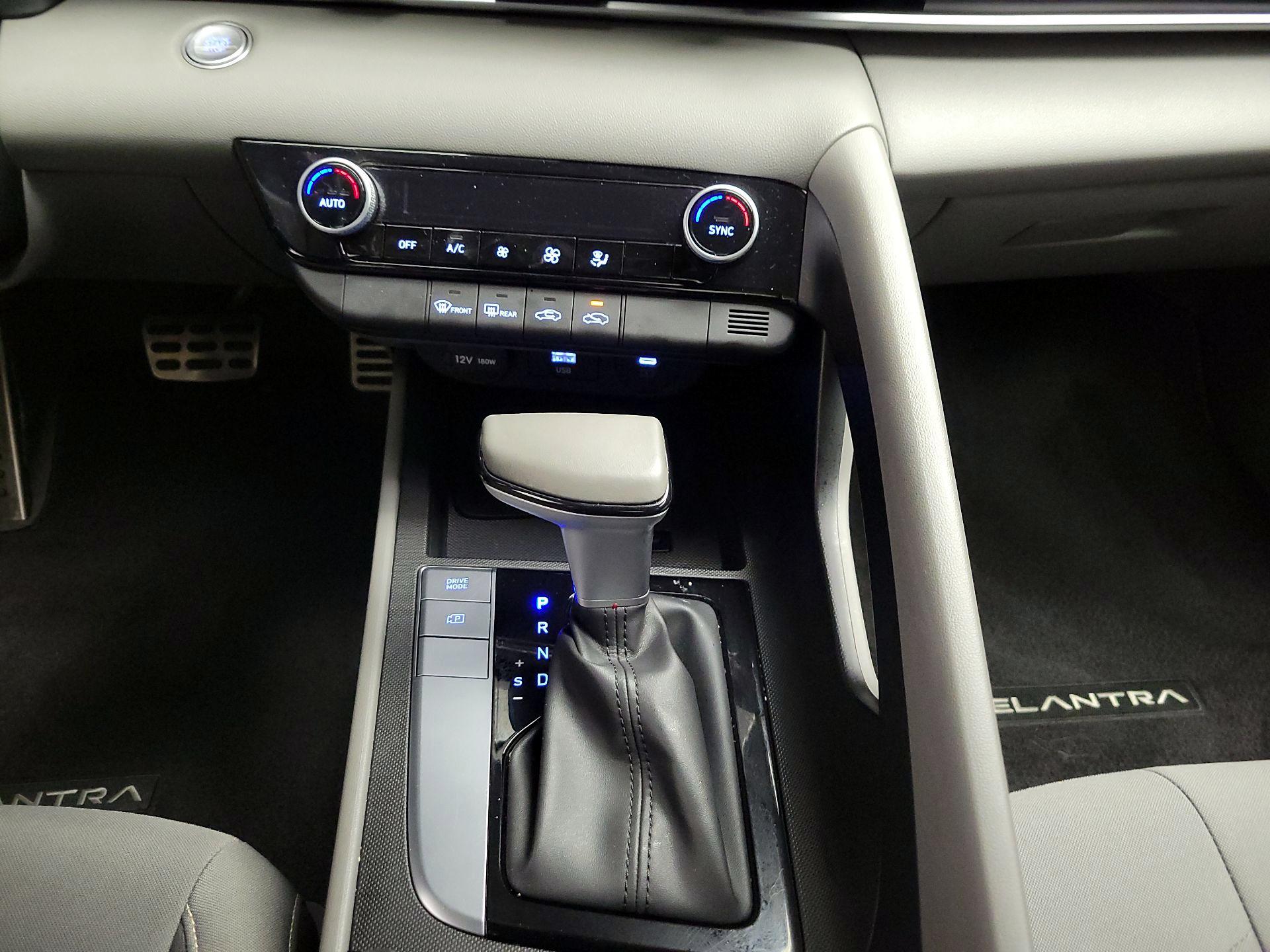 Thumbnail: 2025 Hyundai Elantra - 16