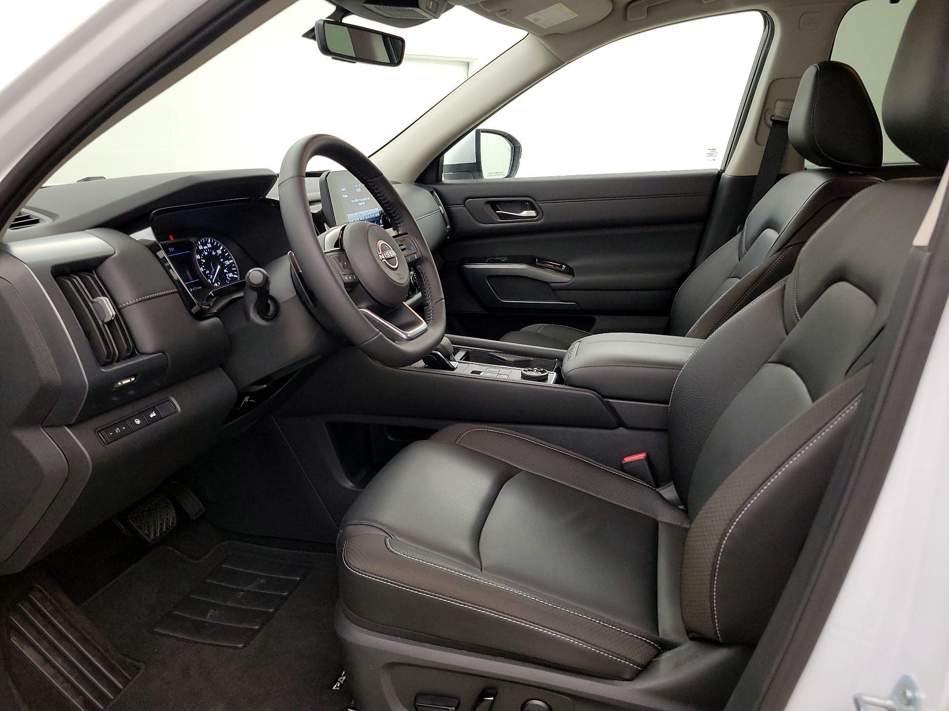 Thumbnail: 2025 Nissan Pathfinder - 11