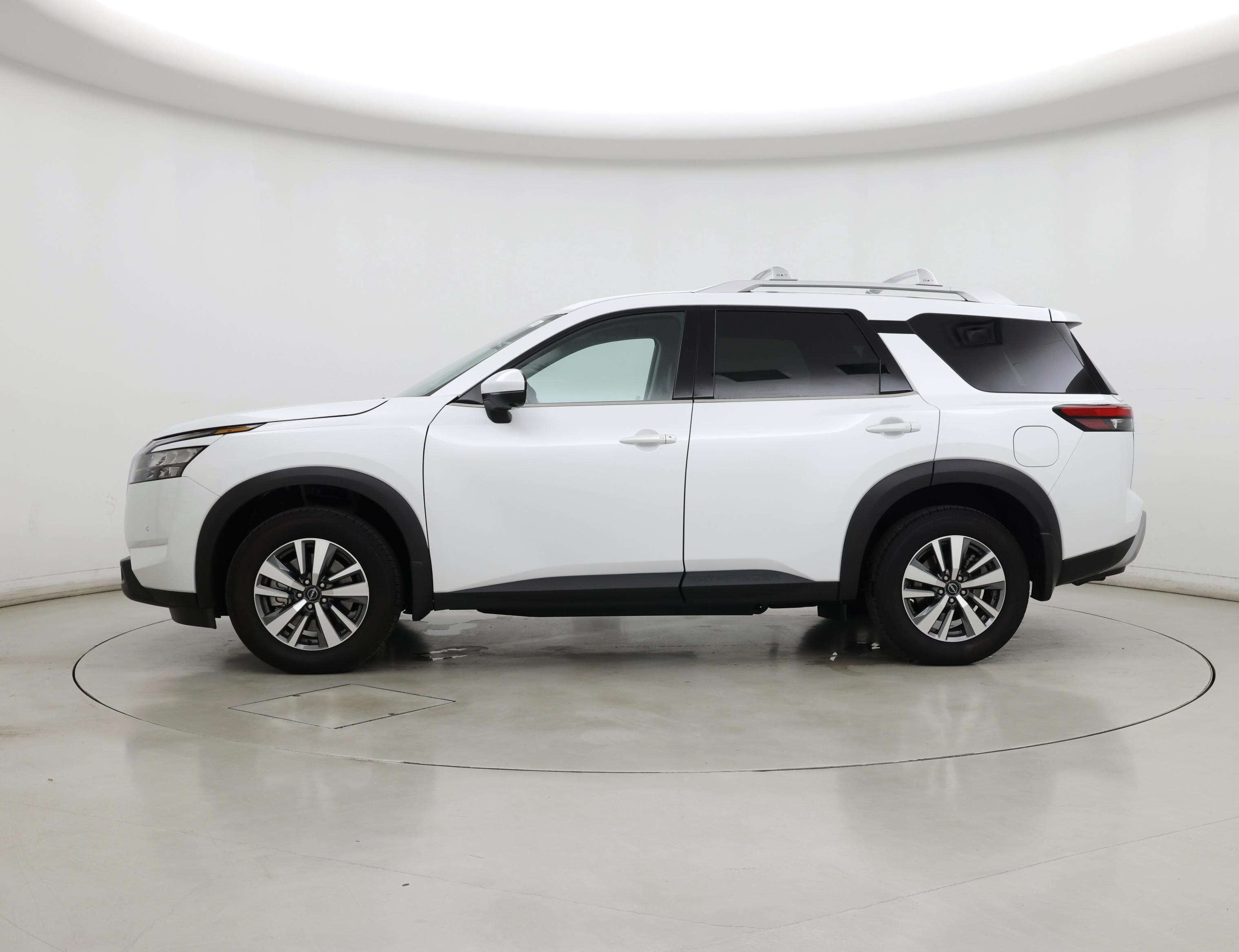 Thumbnail: 2025 Nissan Pathfinder - 3