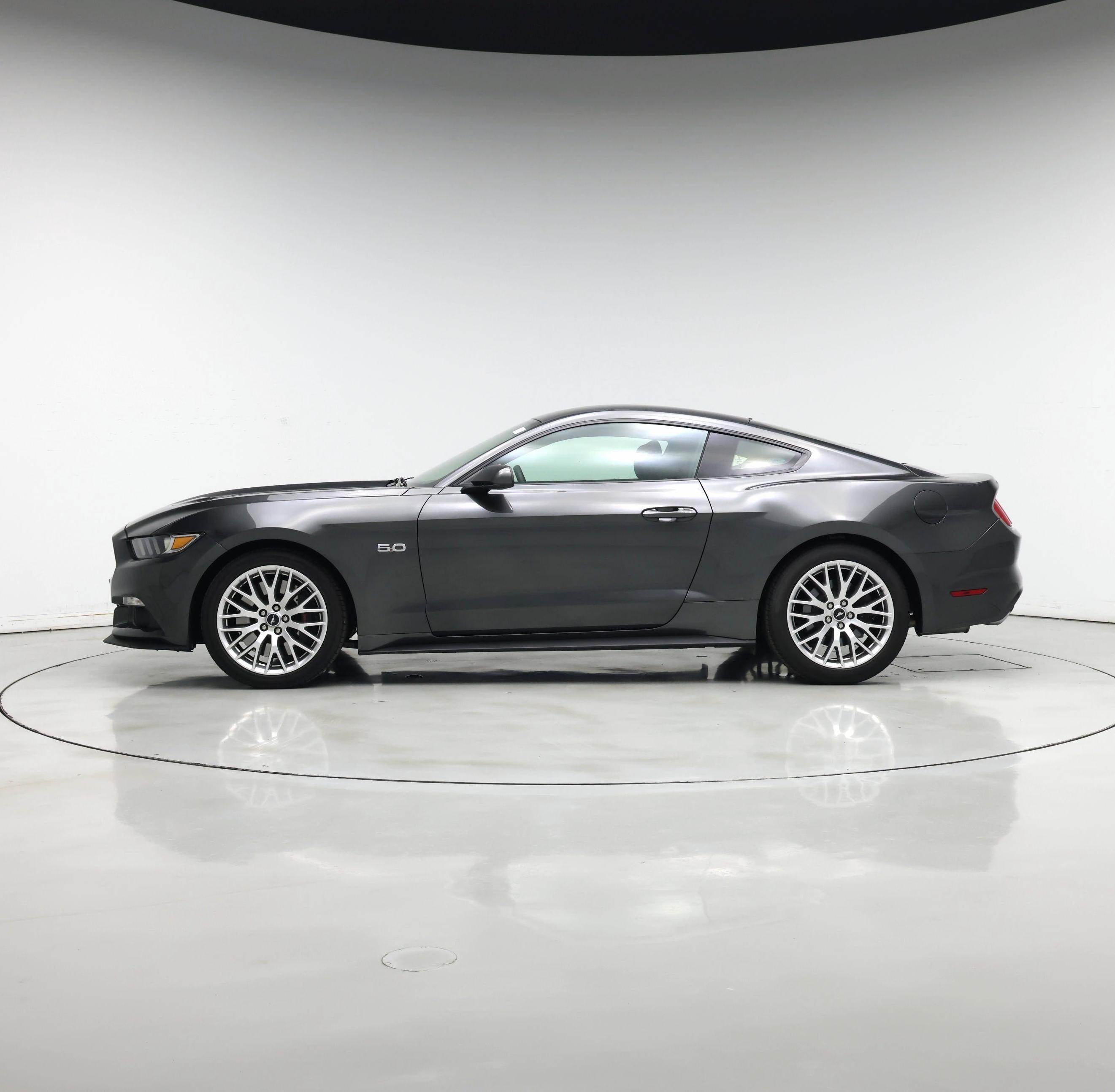Thumbnail: 2017 Ford Mustang - 3