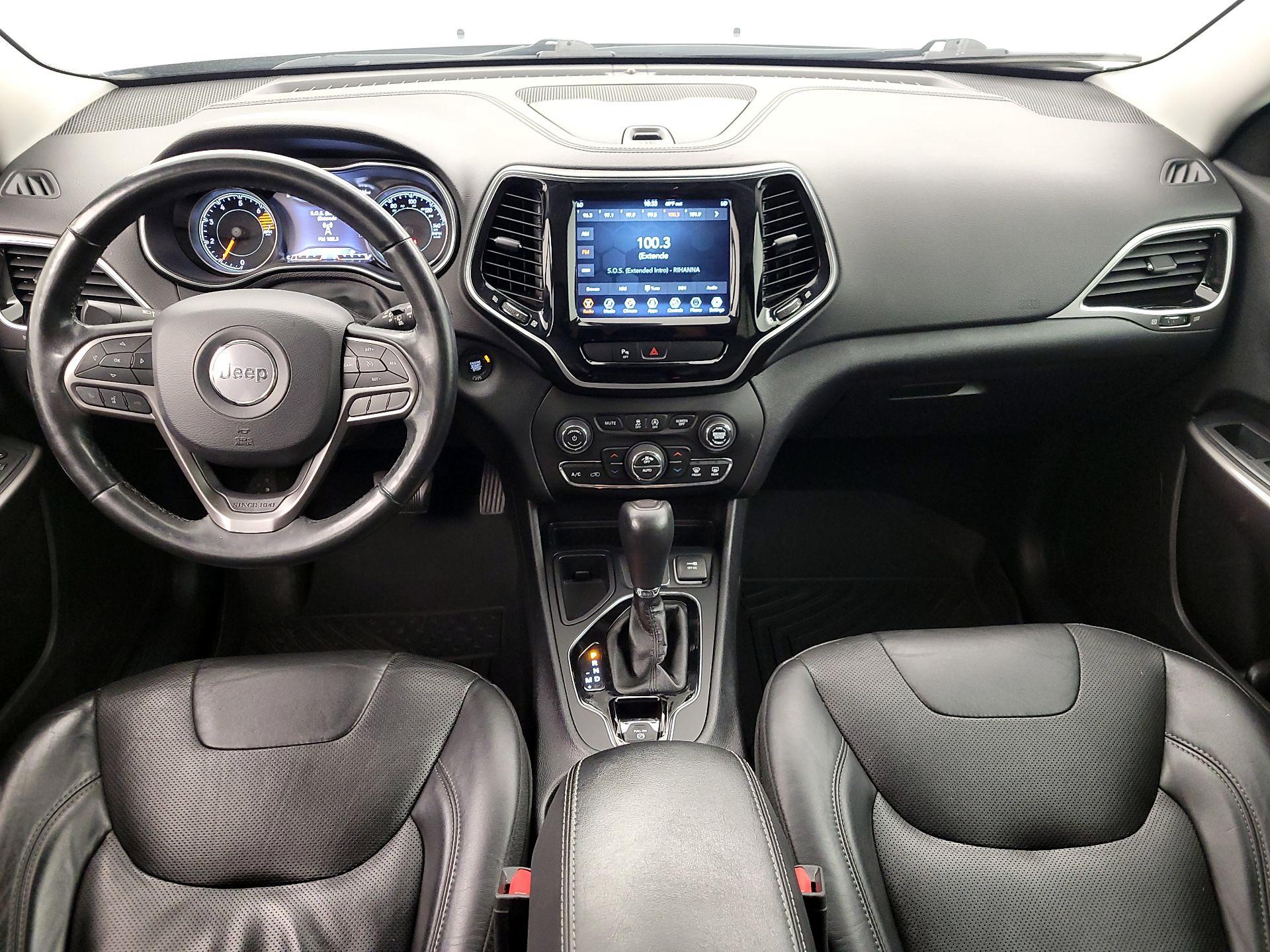 Thumbnail: 2019 Jeep Cherokee - 8